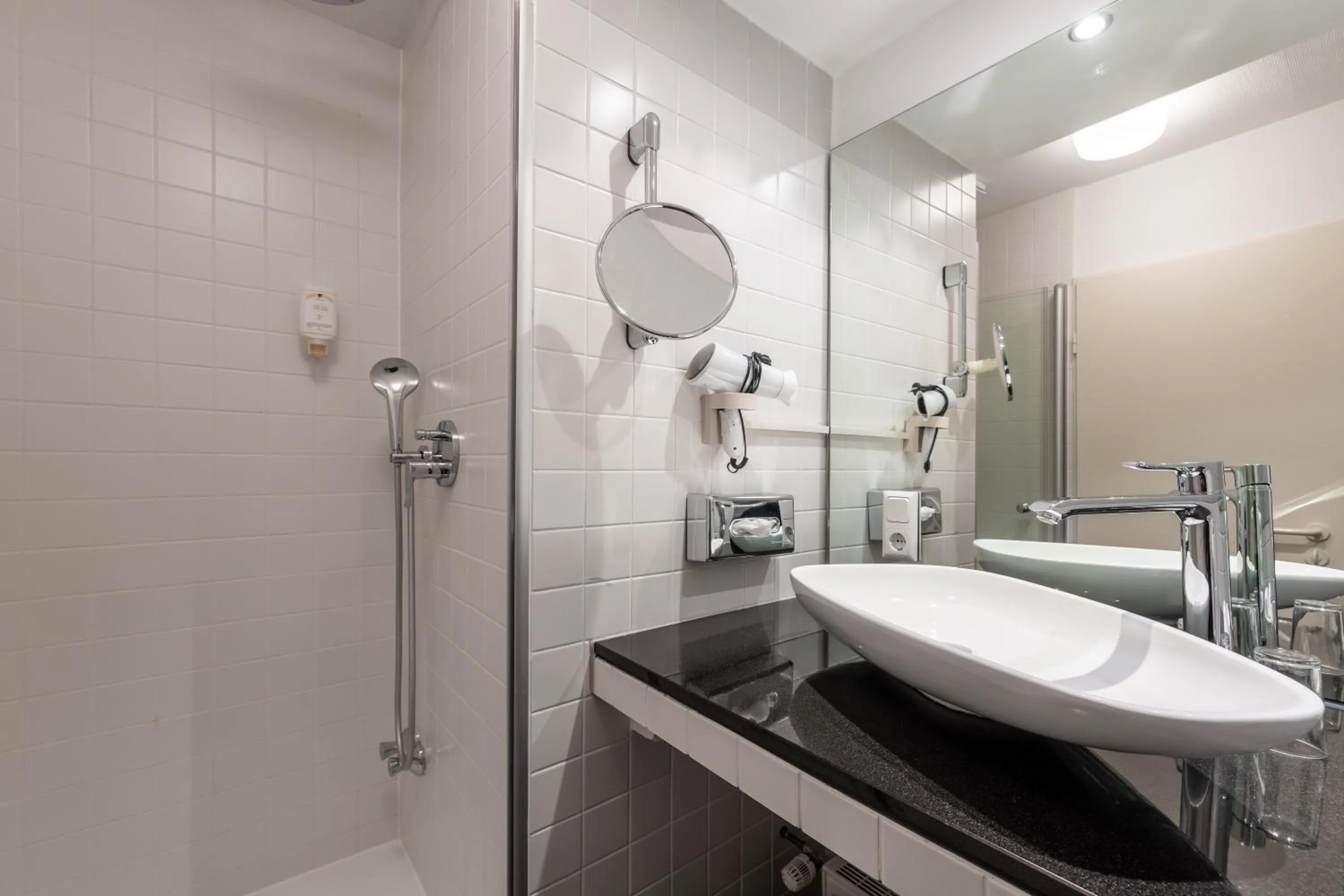 Bathroom in Jagdschloss Hotel Niederwald