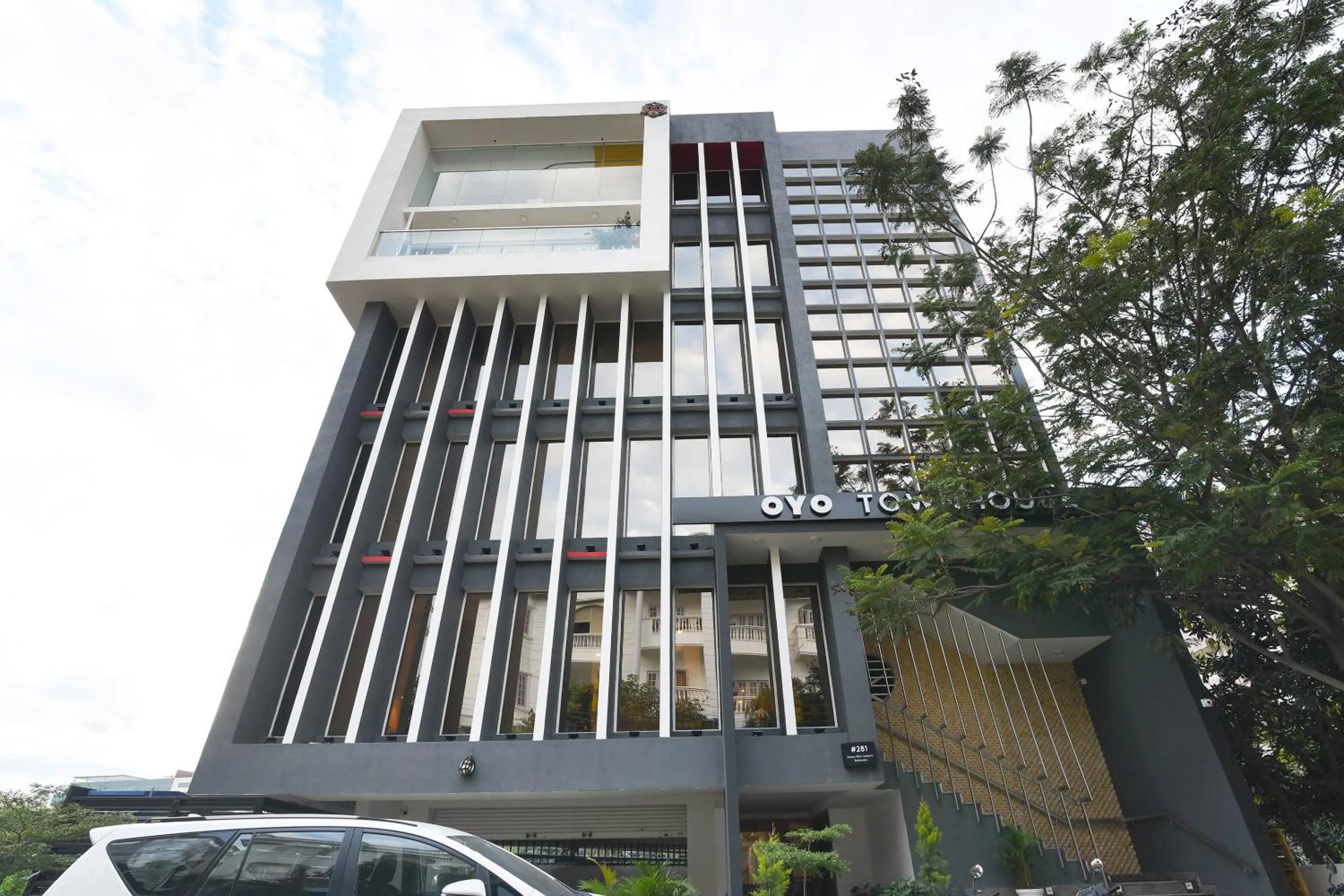 Facade/entrance in Super Townhouse Spruce Hotels Bellandur