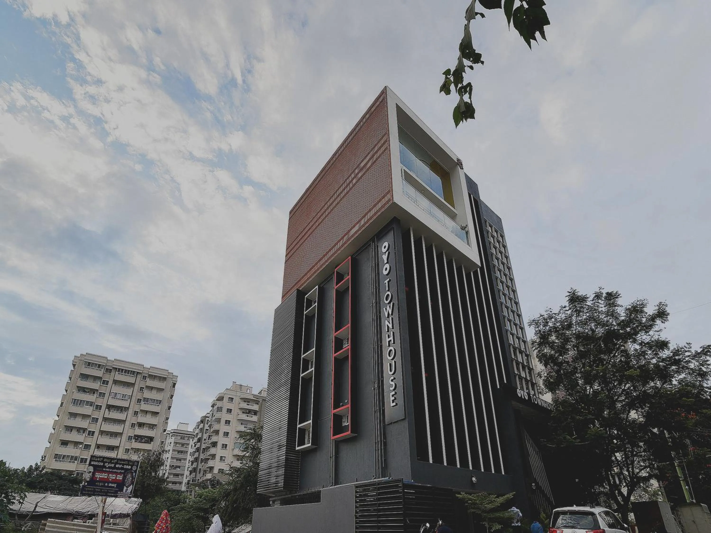 Facade/entrance in Super Townhouse Spruce Hotels Bellandur