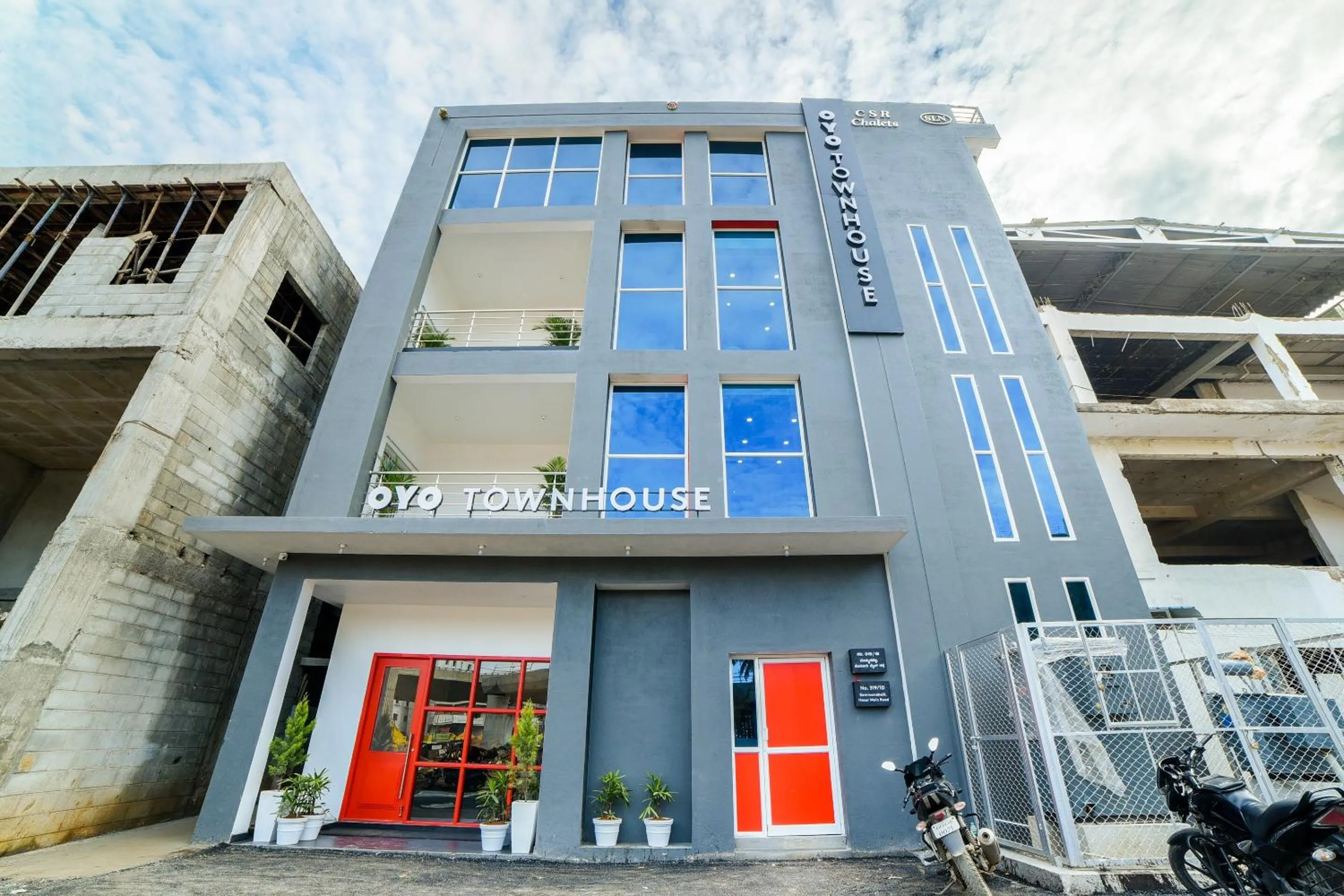 Facade/entrance in Super Townhouse Hosur Main Road Bommanahalli Near Gopalan Innovation Mall