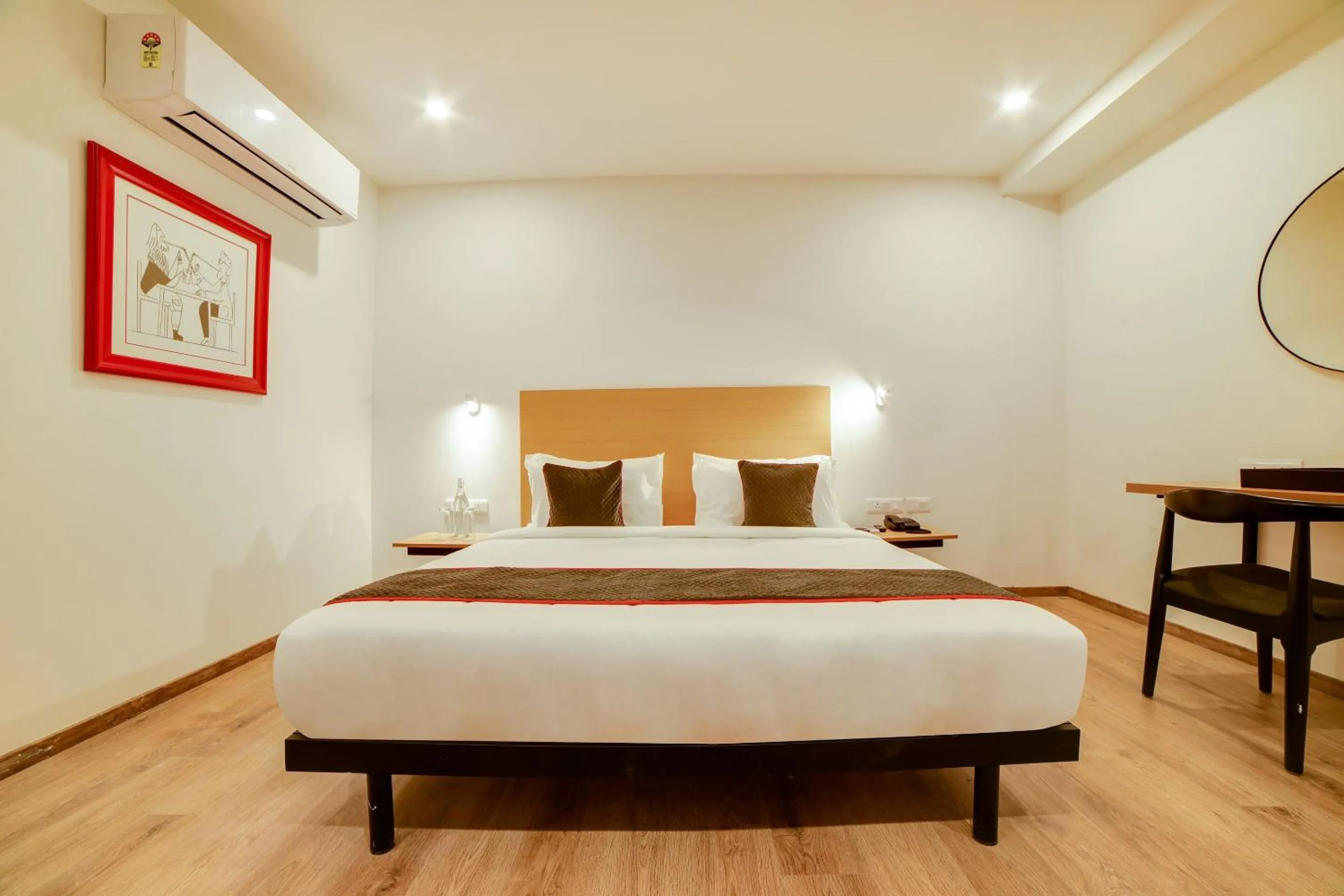 Bedroom, Bed in Super Townhouse Hosur Main Road Bommanahalli Near Gopalan Innovation Mall