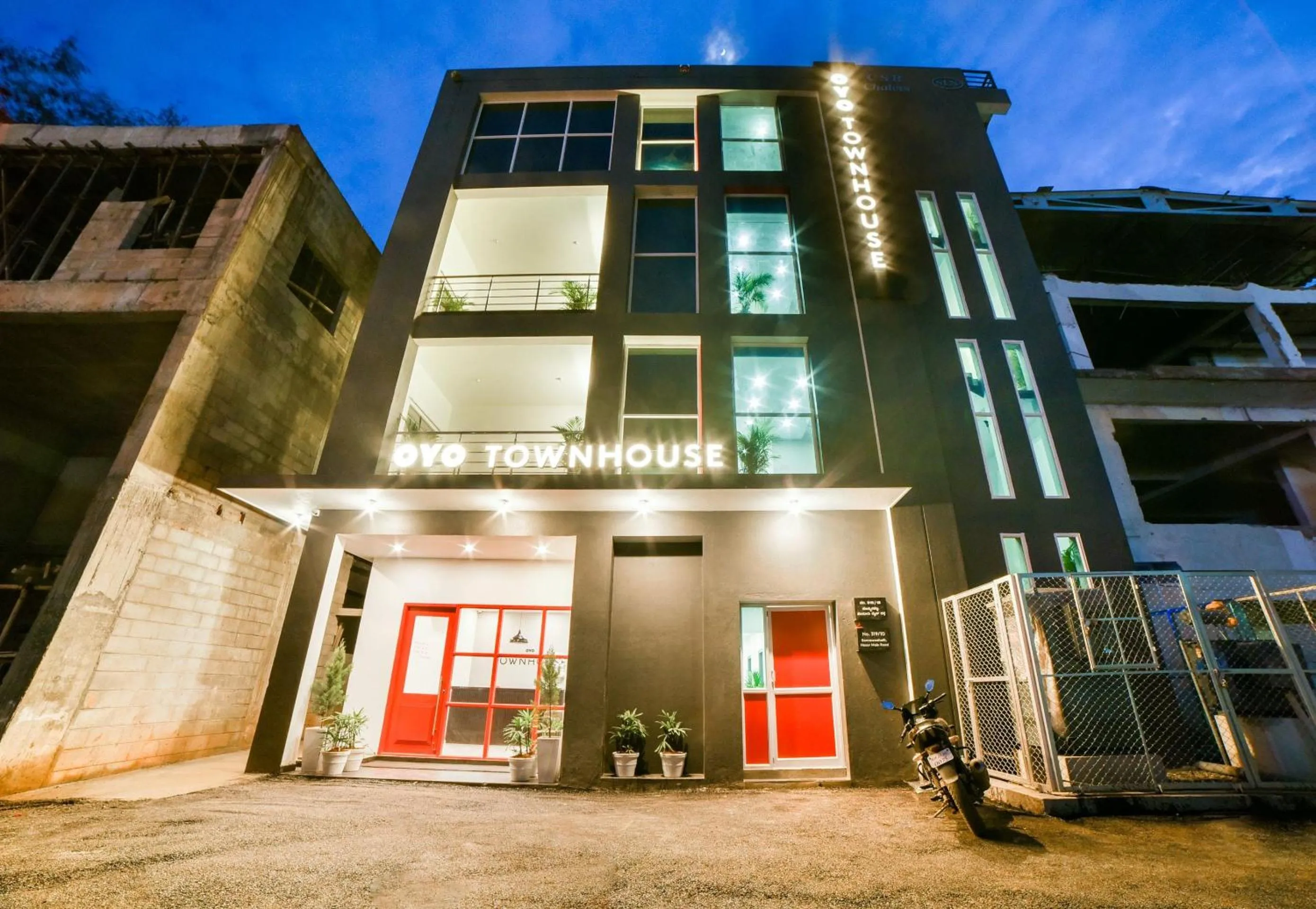 Facade/entrance in Super Townhouse Hosur Main Road Bommanahalli Near Gopalan Innovation Mall