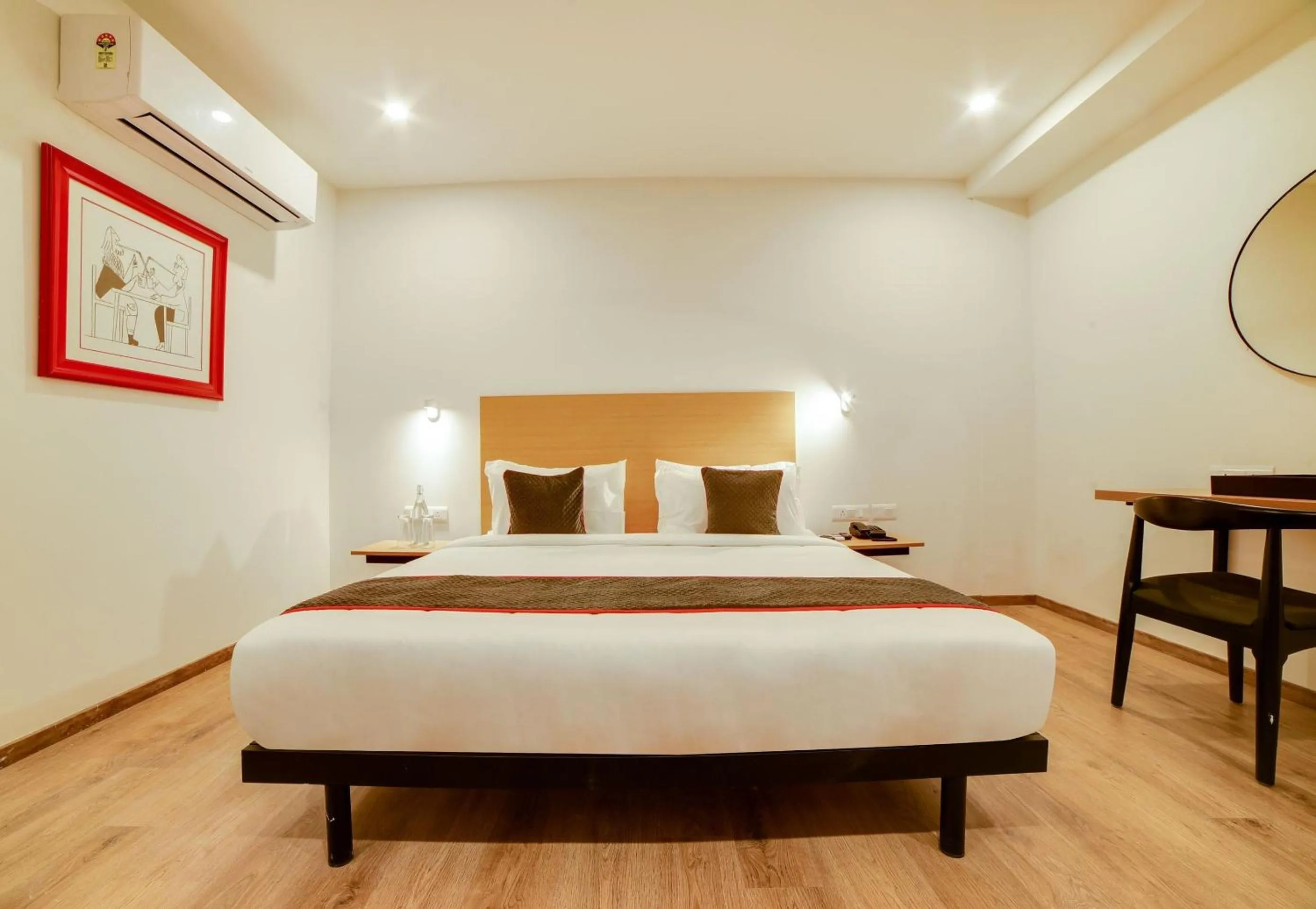 Bedroom, Bed in Super Townhouse Hosur Main Road Bommanahalli Near Gopalan Innovation Mall