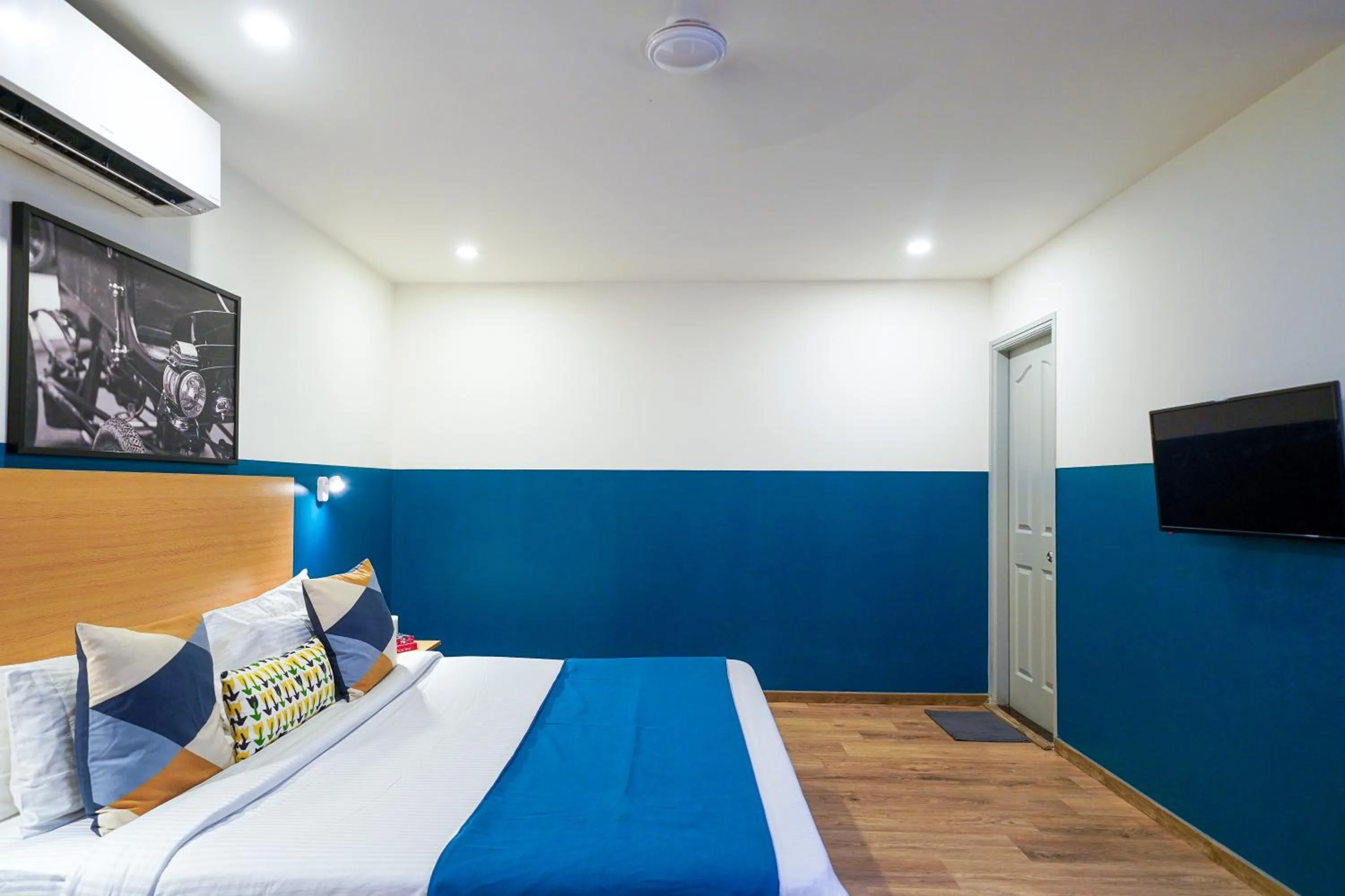 Bedroom, Bed in Olive Zip Kalyan Nagar by Embassy Group