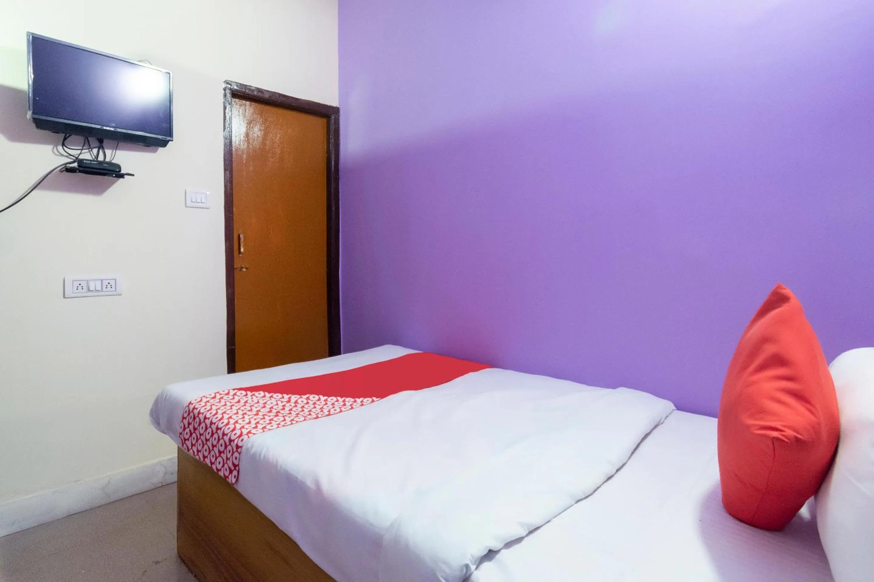 Bedroom, Bed in Hotel O Binayak Inn