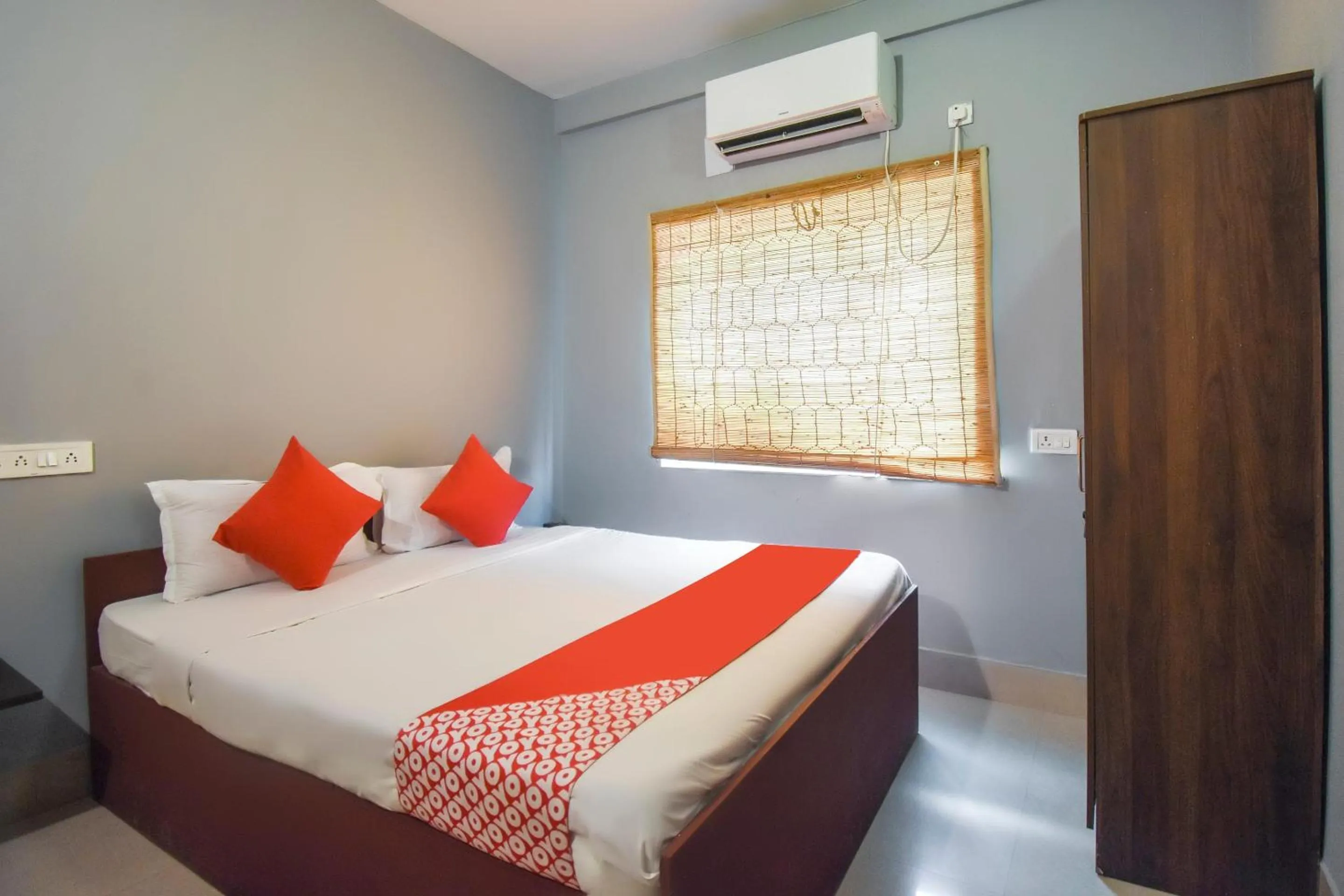 Bedroom, Bed in Hotel O Binayak Inn