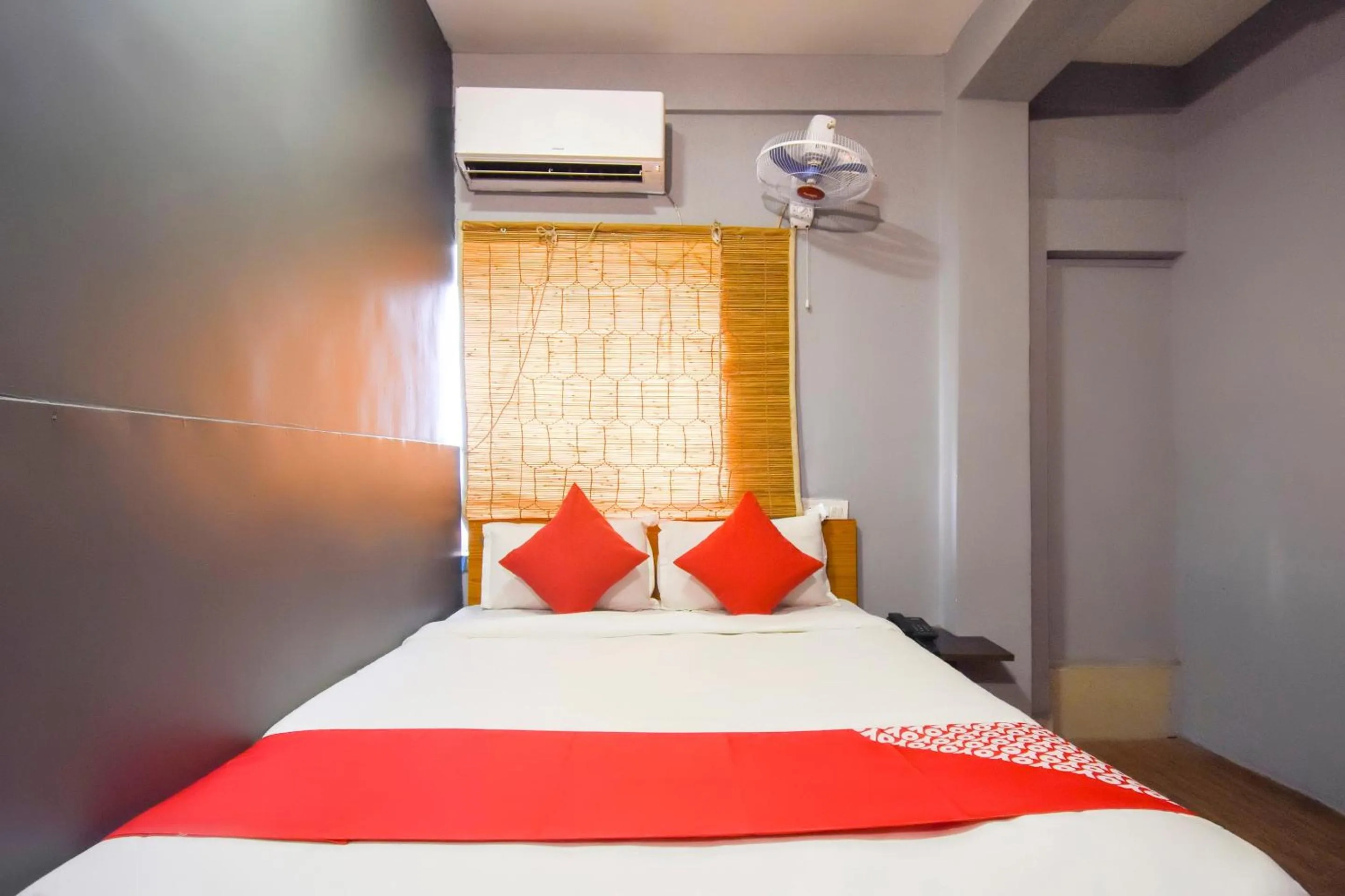 Bedroom, Bed in Hotel O Binayak Inn