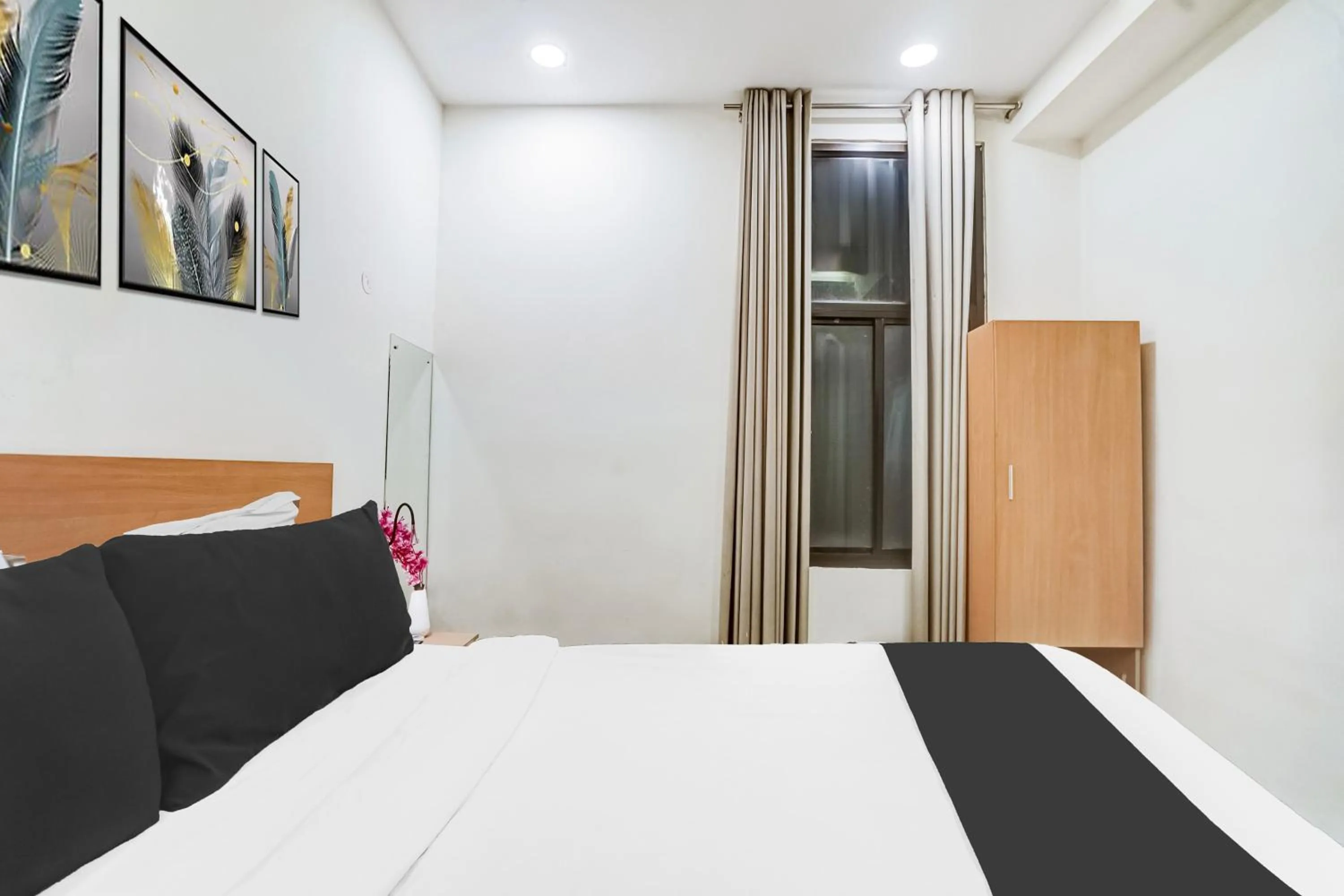 Bedroom, Bed in Super Townhouse Jagatpura Formerly Hotel Soft Patel