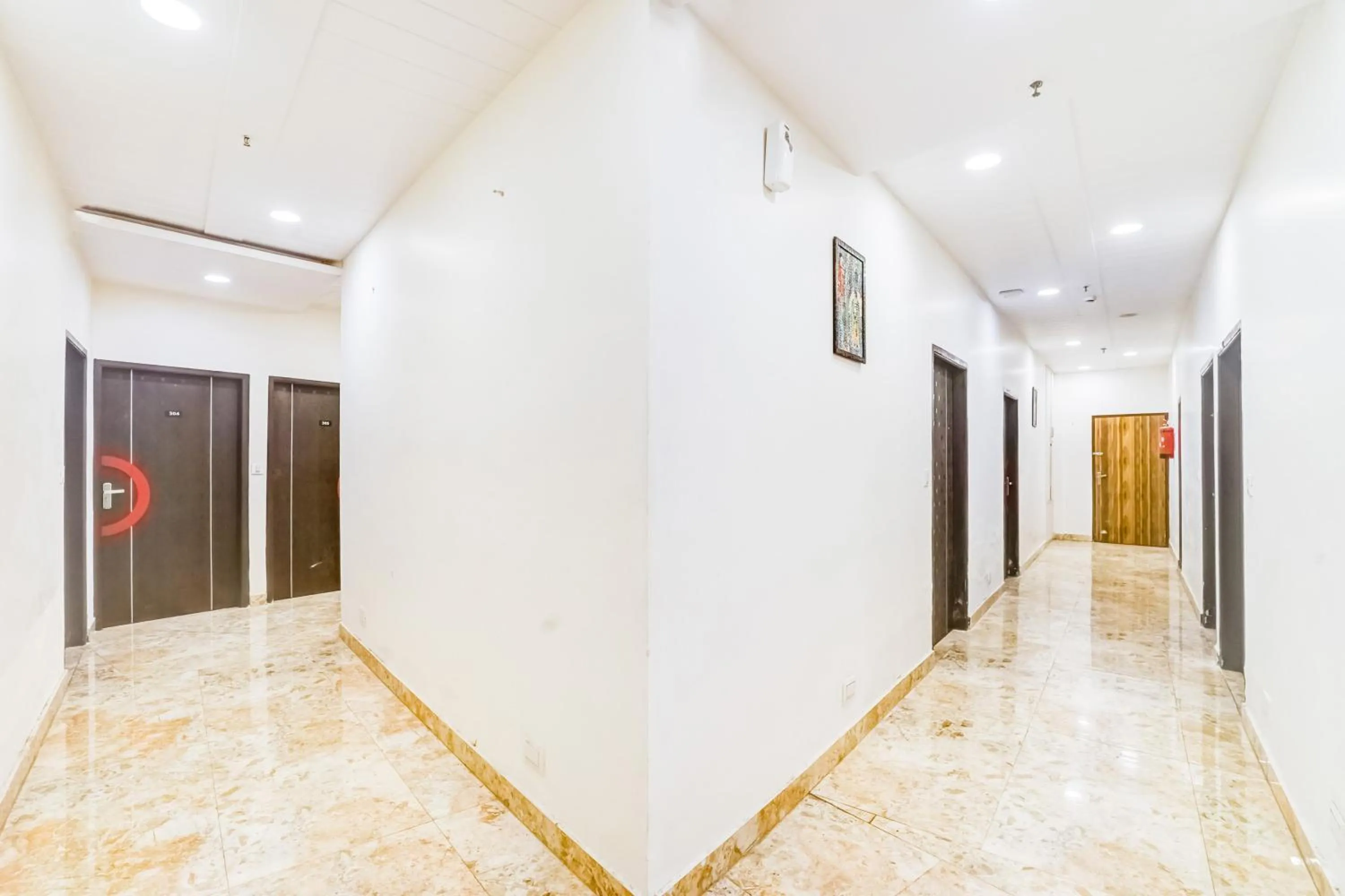 Lobby or reception in Super Townhouse Jagatpura Formerly Hotel Soft Patel