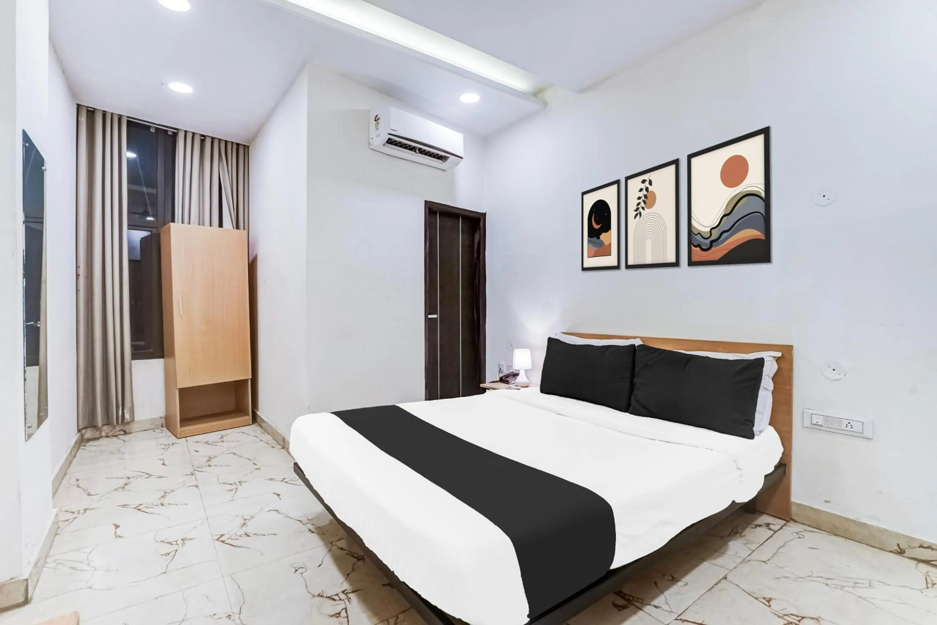 Bedroom, Bed in Super Townhouse Jagatpura Formerly Hotel Soft Patel