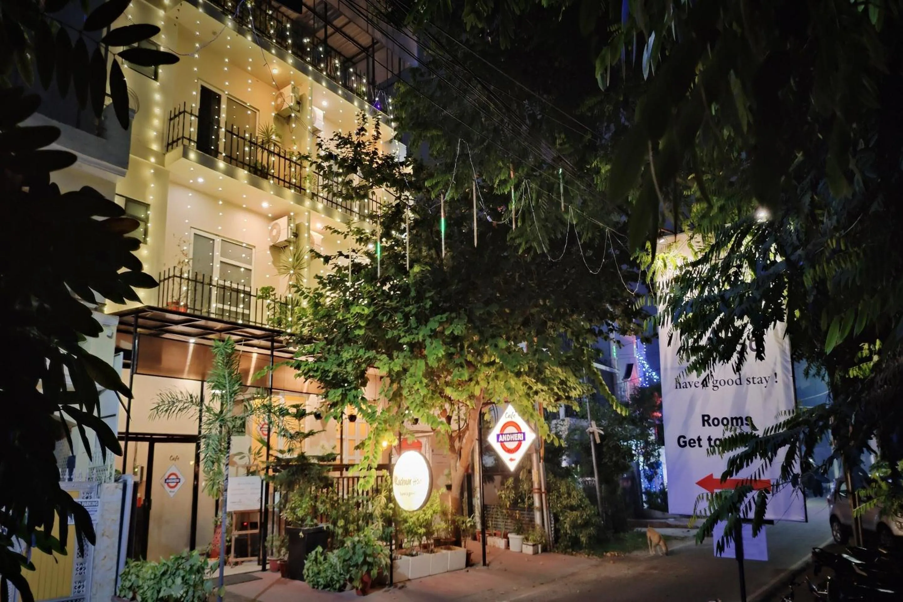 Facade/entrance in Super Townhouse Kachnar House Vikas Nagar