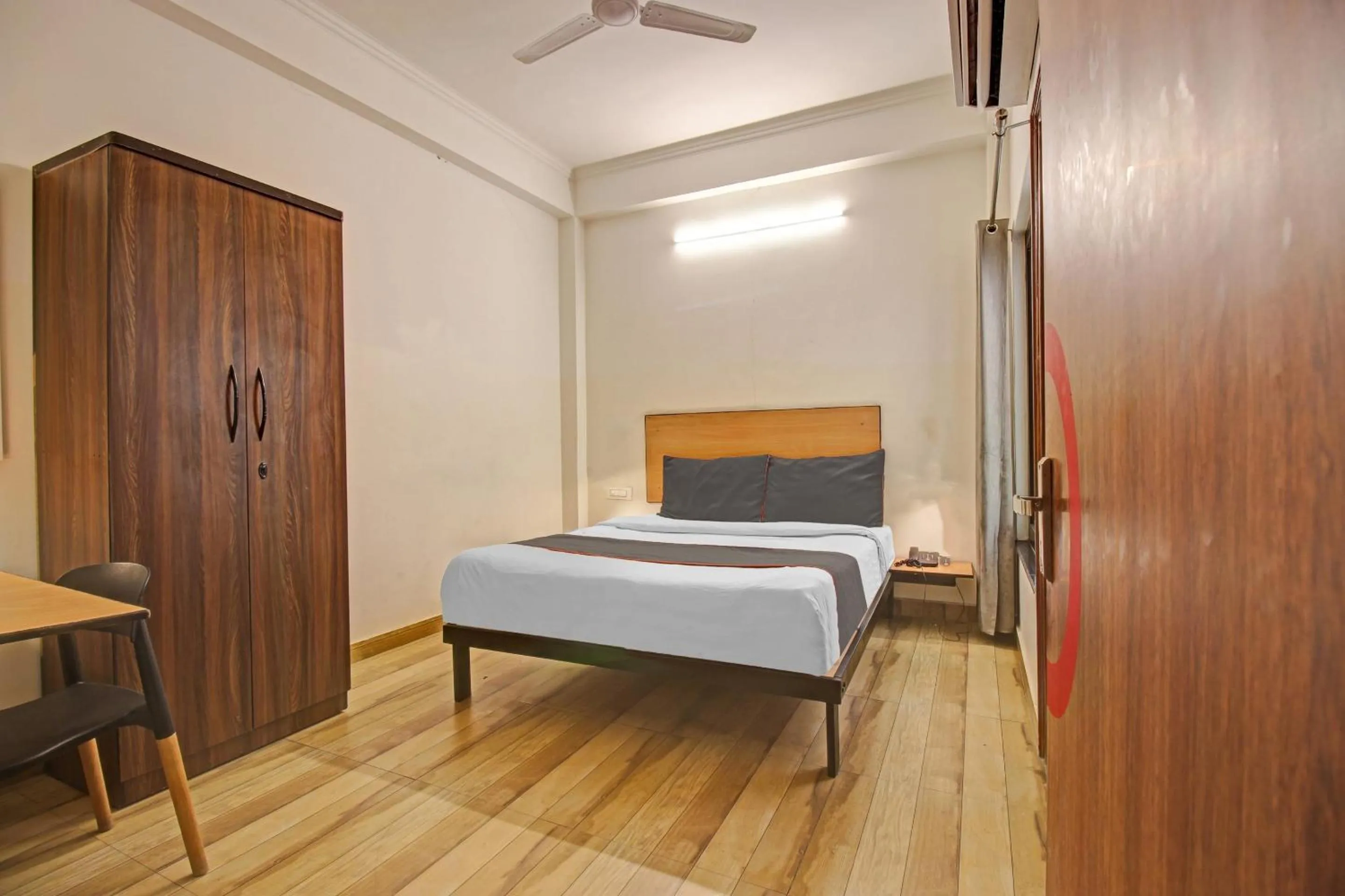 Bedroom in Super Townhouse Kachnar House Vikas Nagar