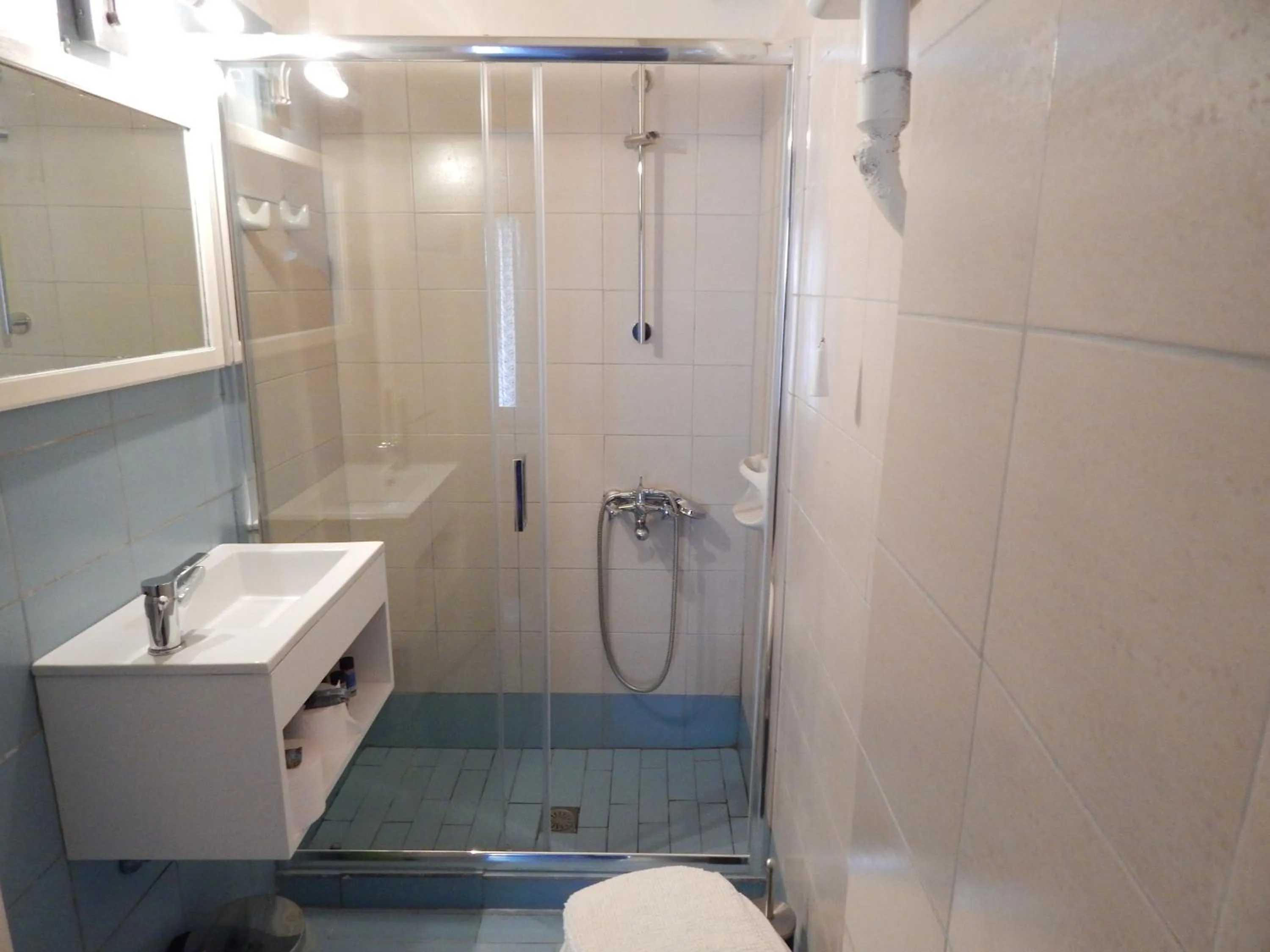 Bathroom in Posidonio Hotel