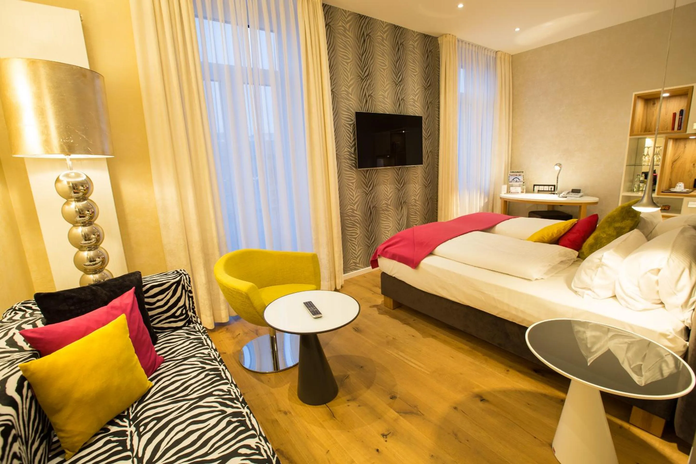 TV and multimedia, Bed in Top Hotel Hammer - Mainz Hauptbahnhof