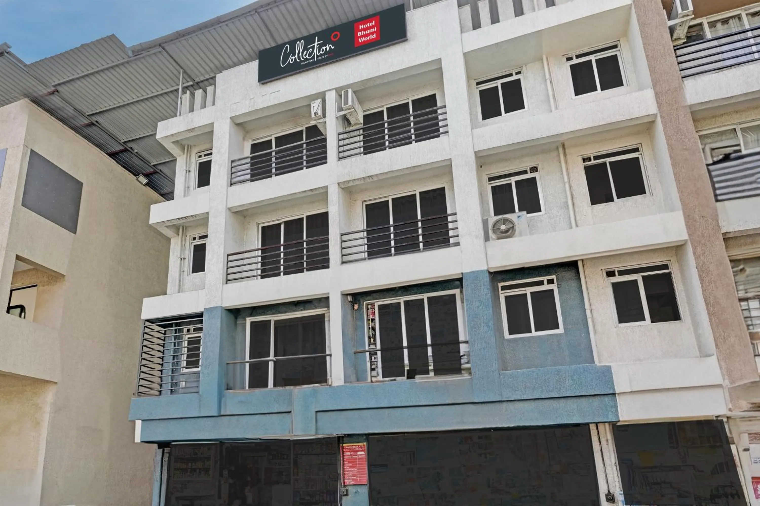 Facade/entrance in Hotel O Bhumi World