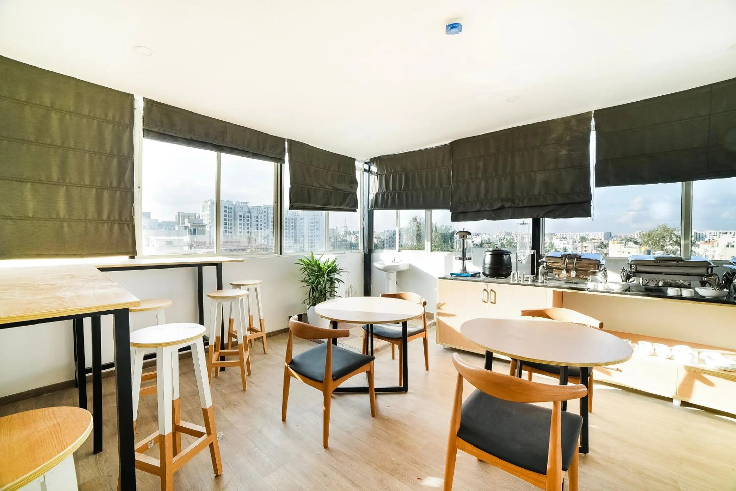 Restaurant/places to eat in Townhouse Varthur Main Road Near Nexus Whitefield (The Forum Neighbourhood Mall)