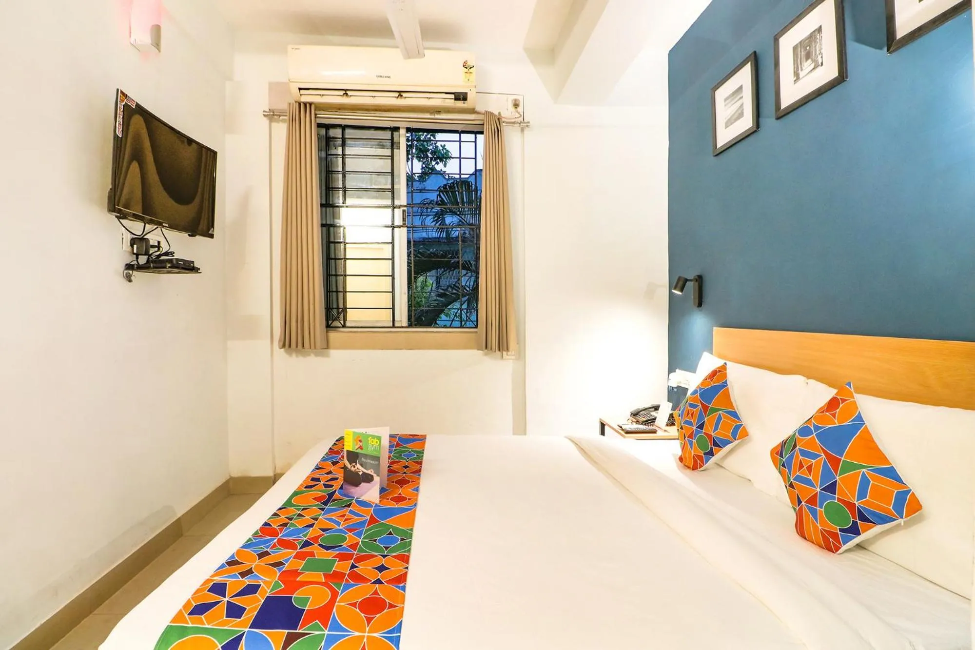 Bed in FabHotel Azure Sky - Nr Ruby Hospital