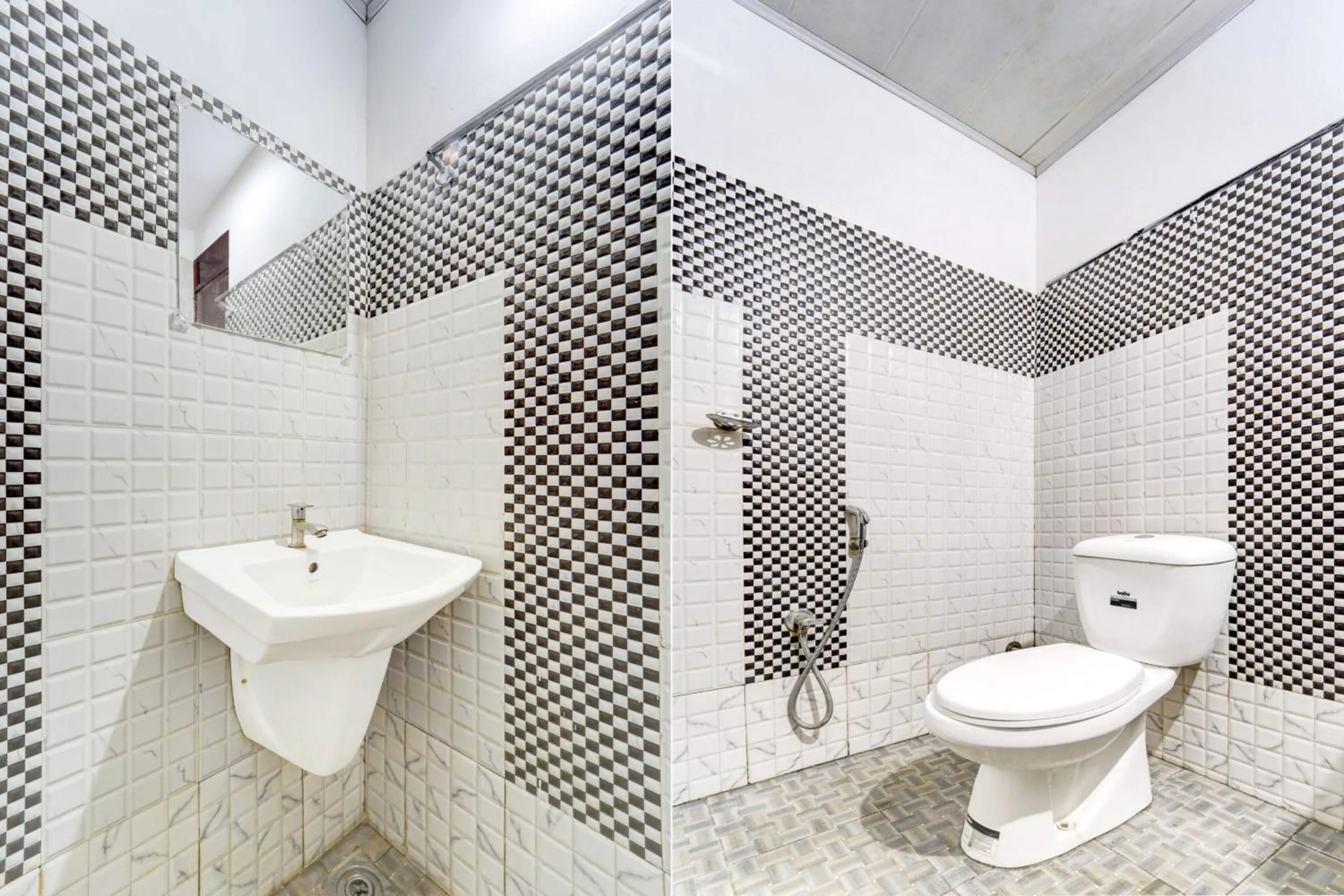 Bathroom in Super Hotel O Kunnamangalam Near Bus Stand