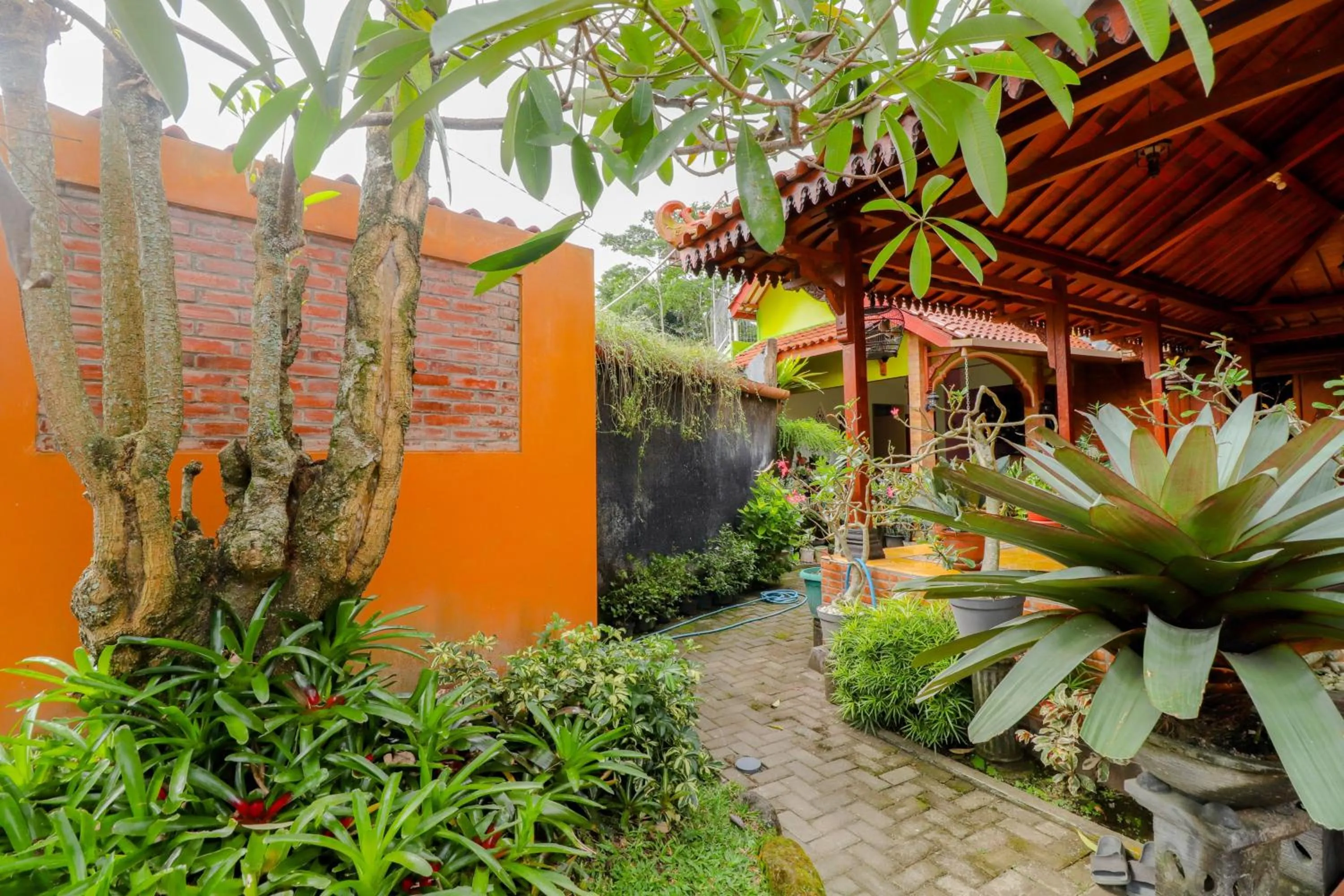 Garden in Griya 90TR Syariah