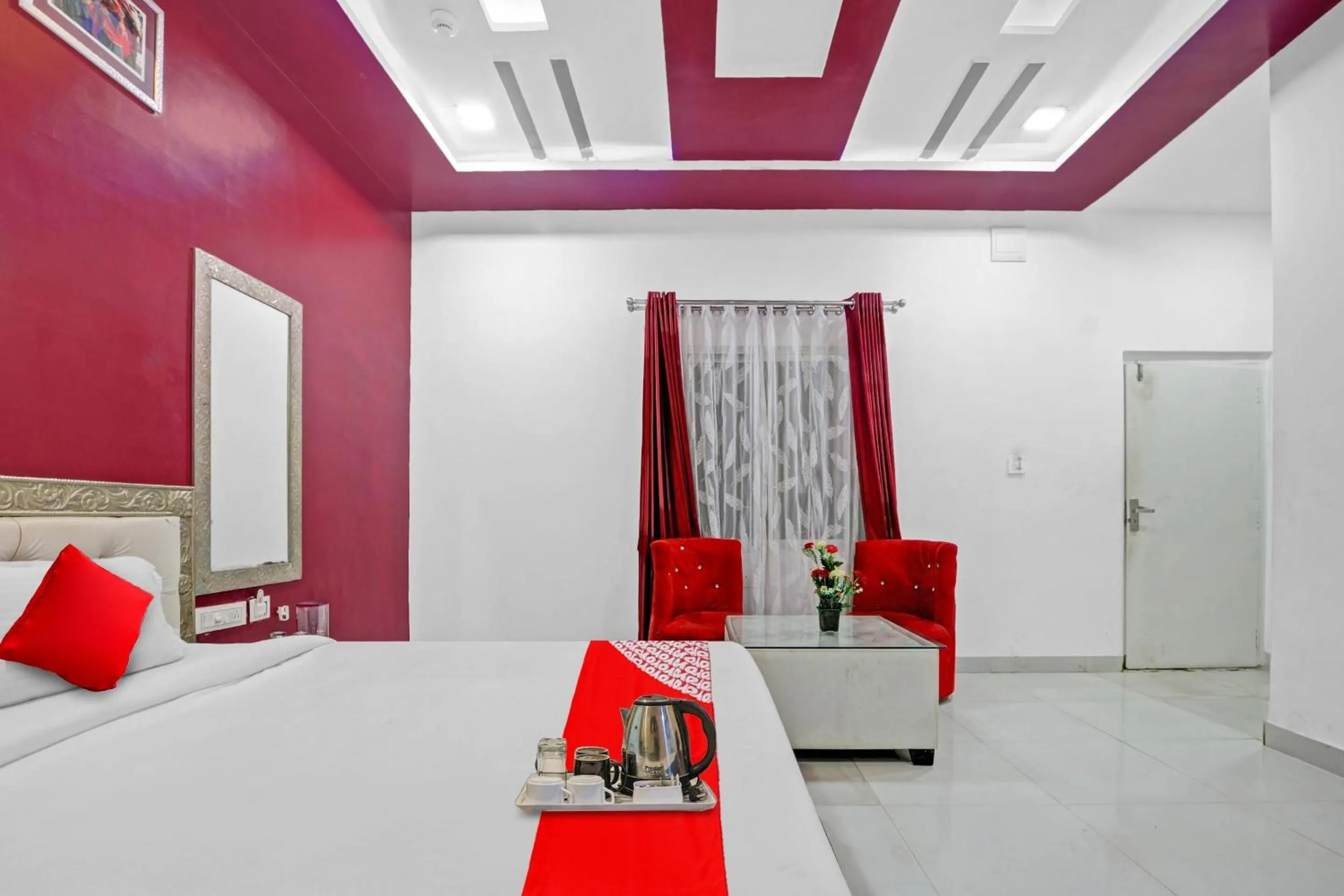 Bedroom, Bed in Hotel O Udaipur Palace