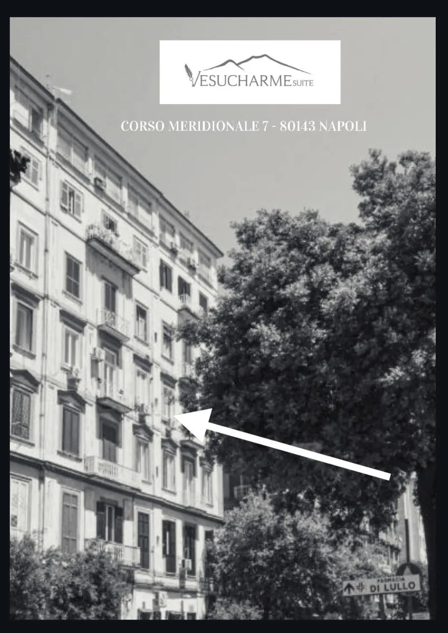 Property building in VESUCHARME SUITE Luxury Room