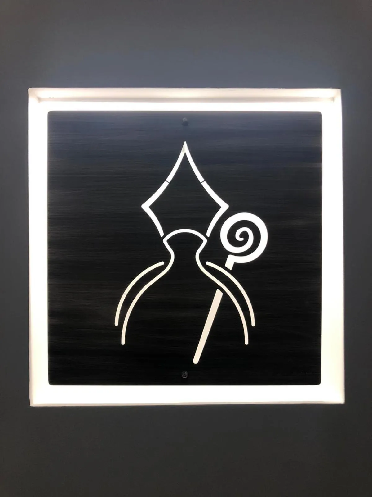 Decorative detail in VESUCHARME SUITE Luxury Room