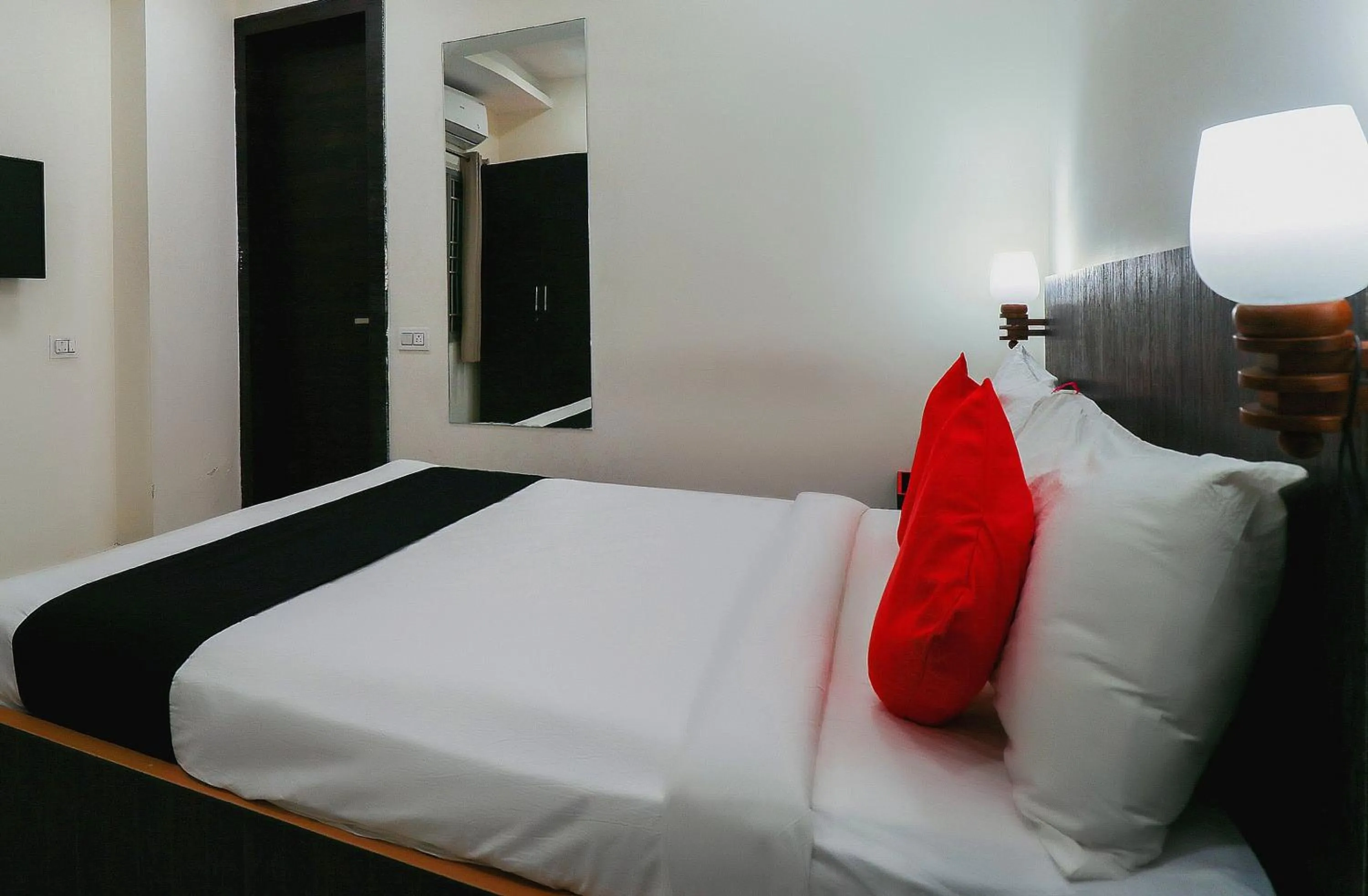 Bedroom, Bed in Capital O GN Suites