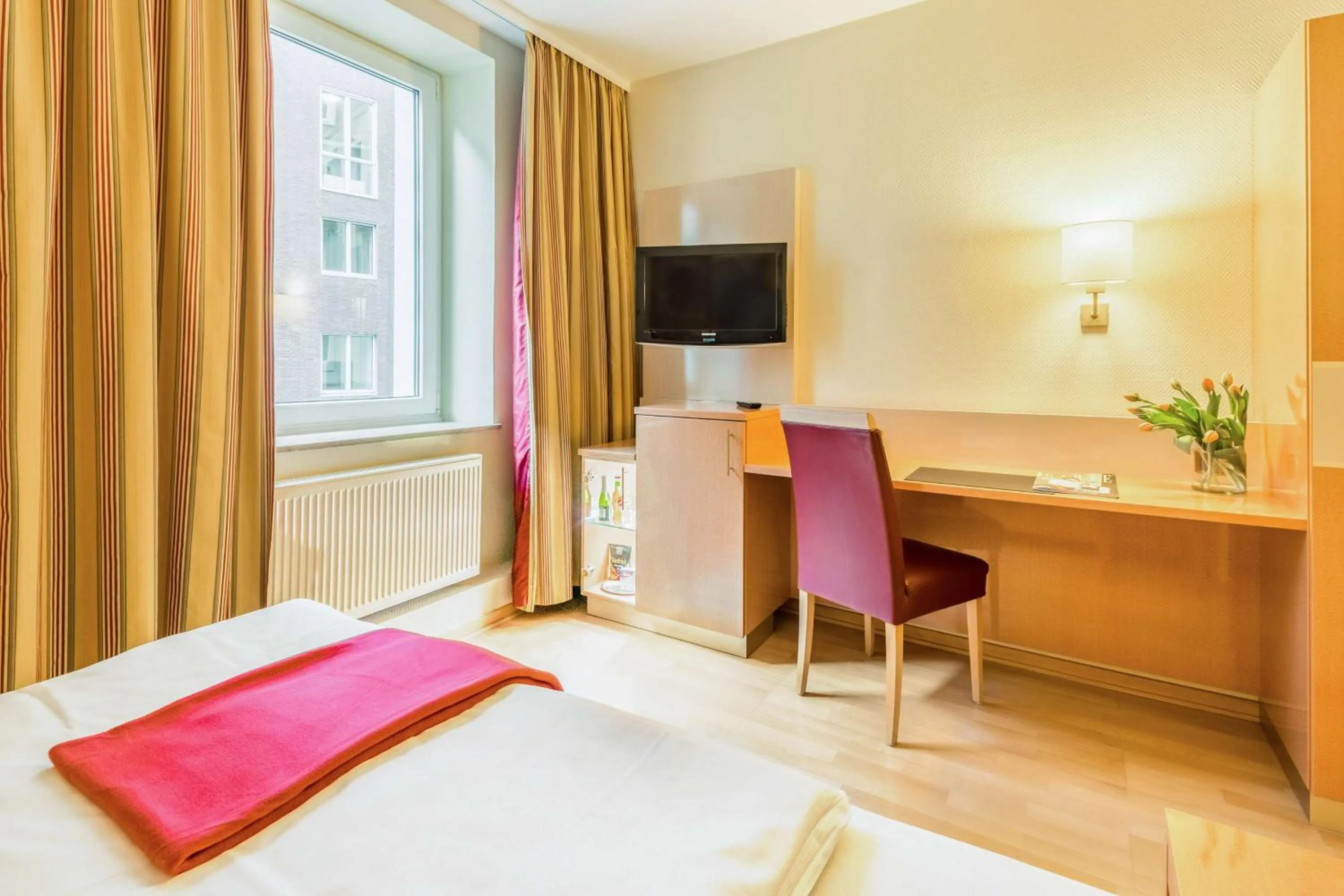 Bedroom, Bed in Hotel Essener Hof; Sure Hotel Collection by Best Western
