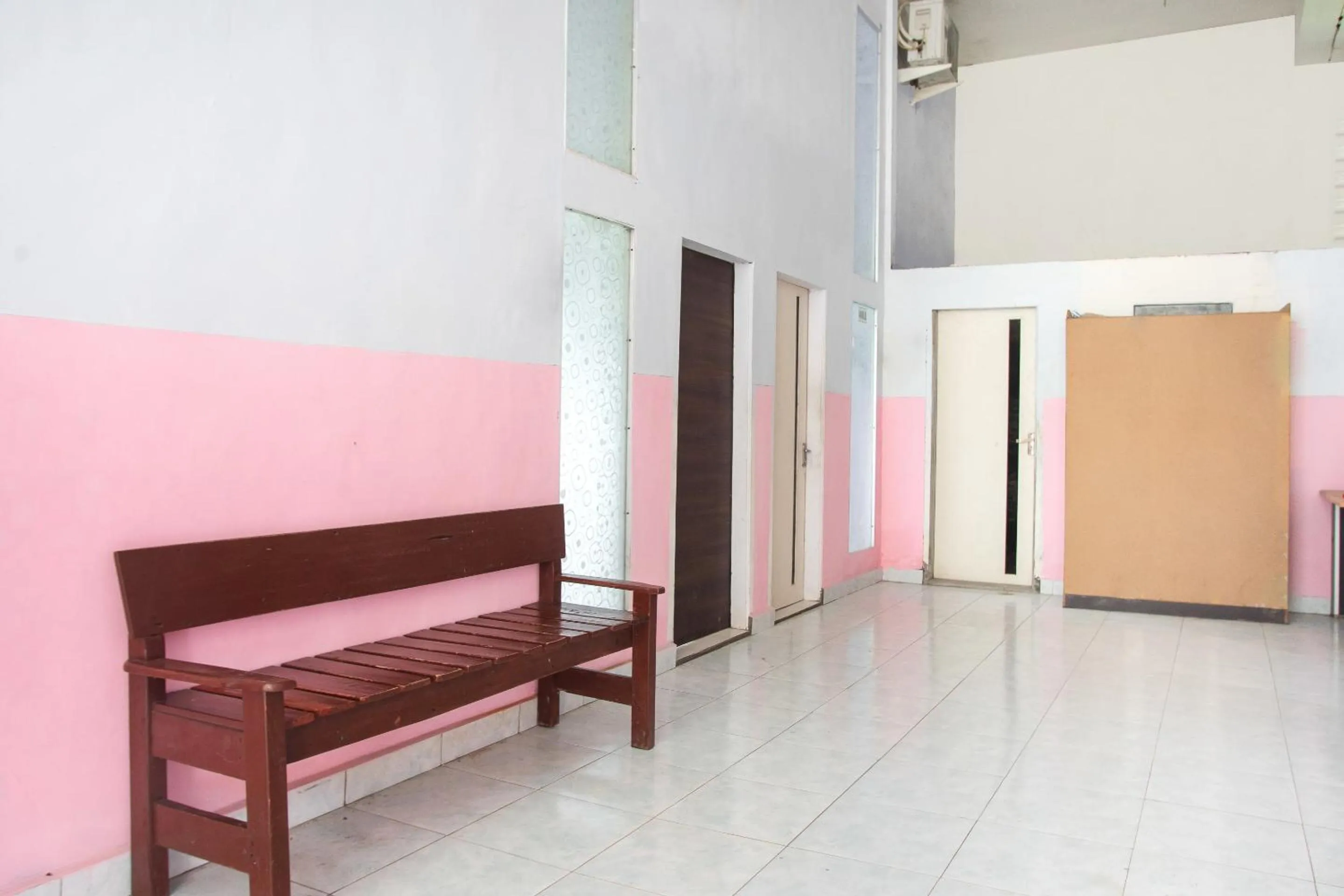 Lobby or reception in Hotel O Ibma Smart Syariah