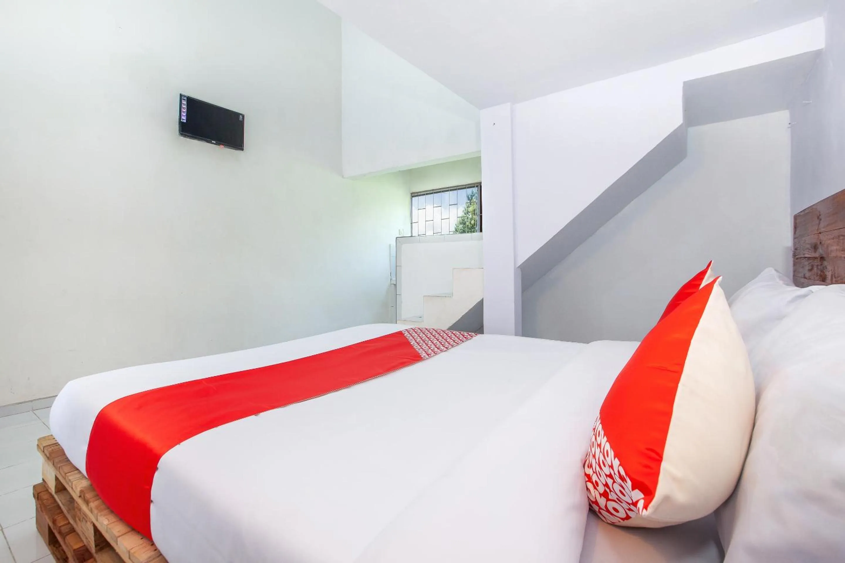 Bedroom, Bed in Hotel O Ibma Smart Syariah