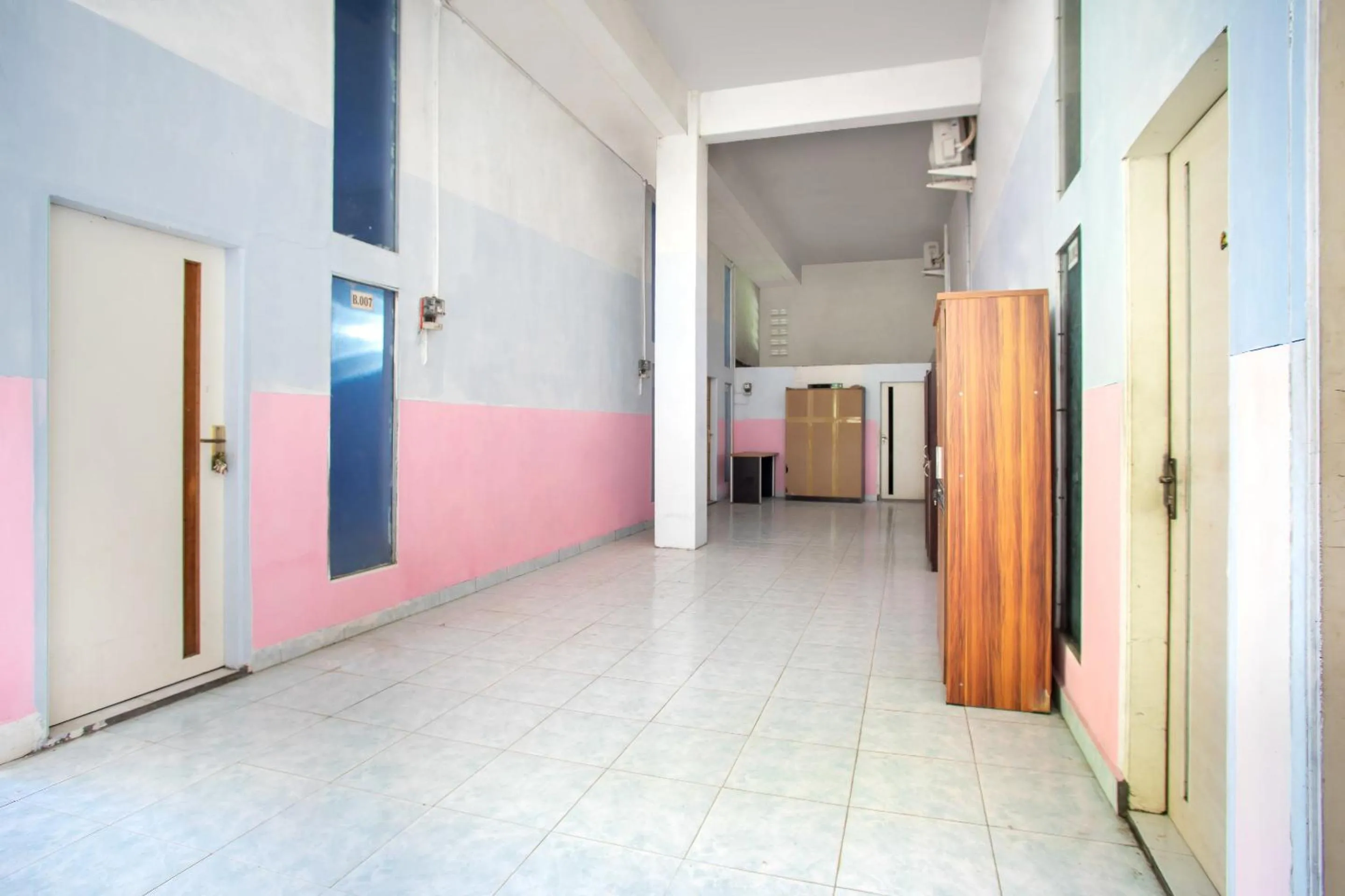 Lobby or reception in Hotel O Ibma Smart Syariah