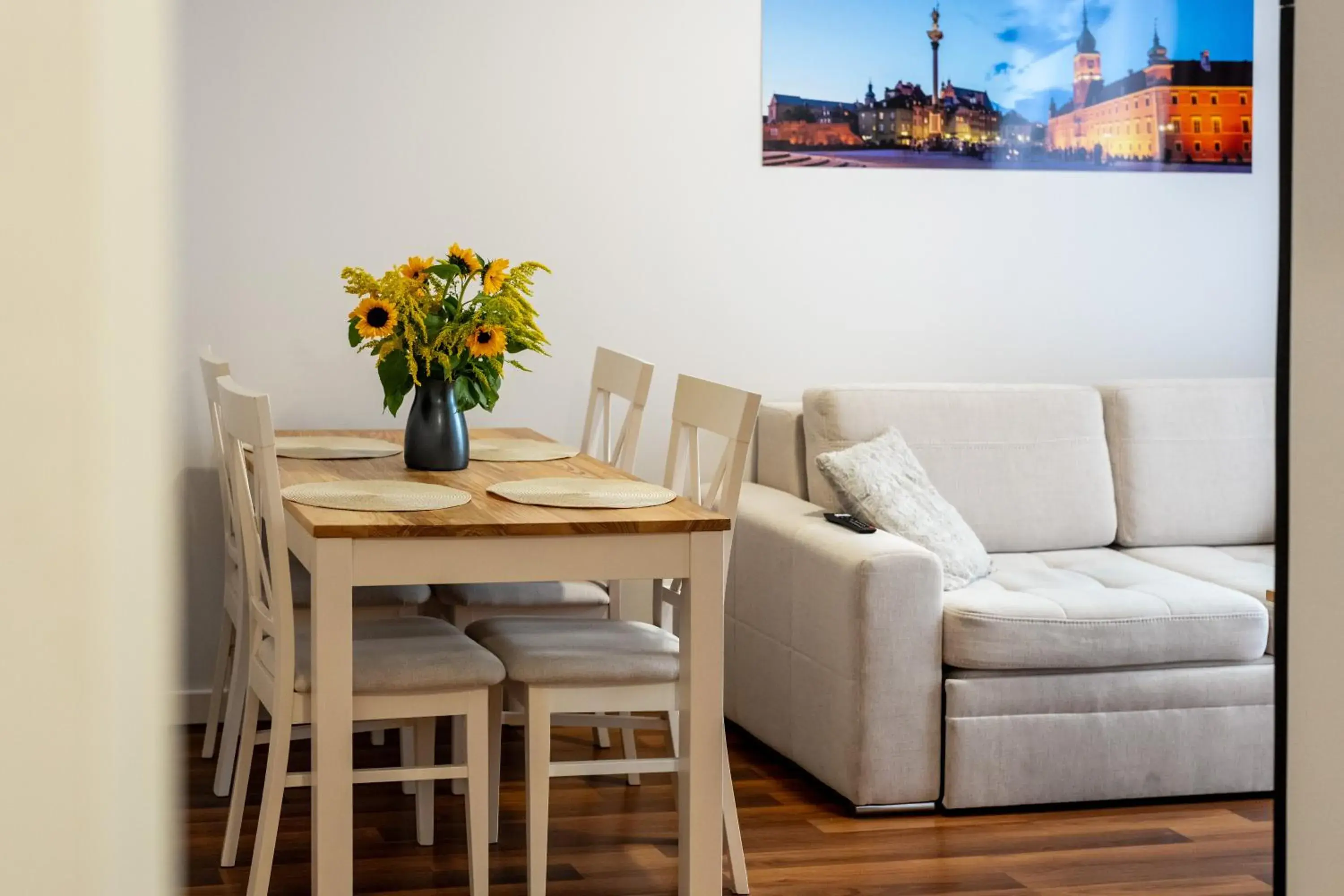 Deluxe Apartment - single occupancy in Wesoła Apartamenty Deluxe Apartment - single occupancy in Wesoła Apartamenty