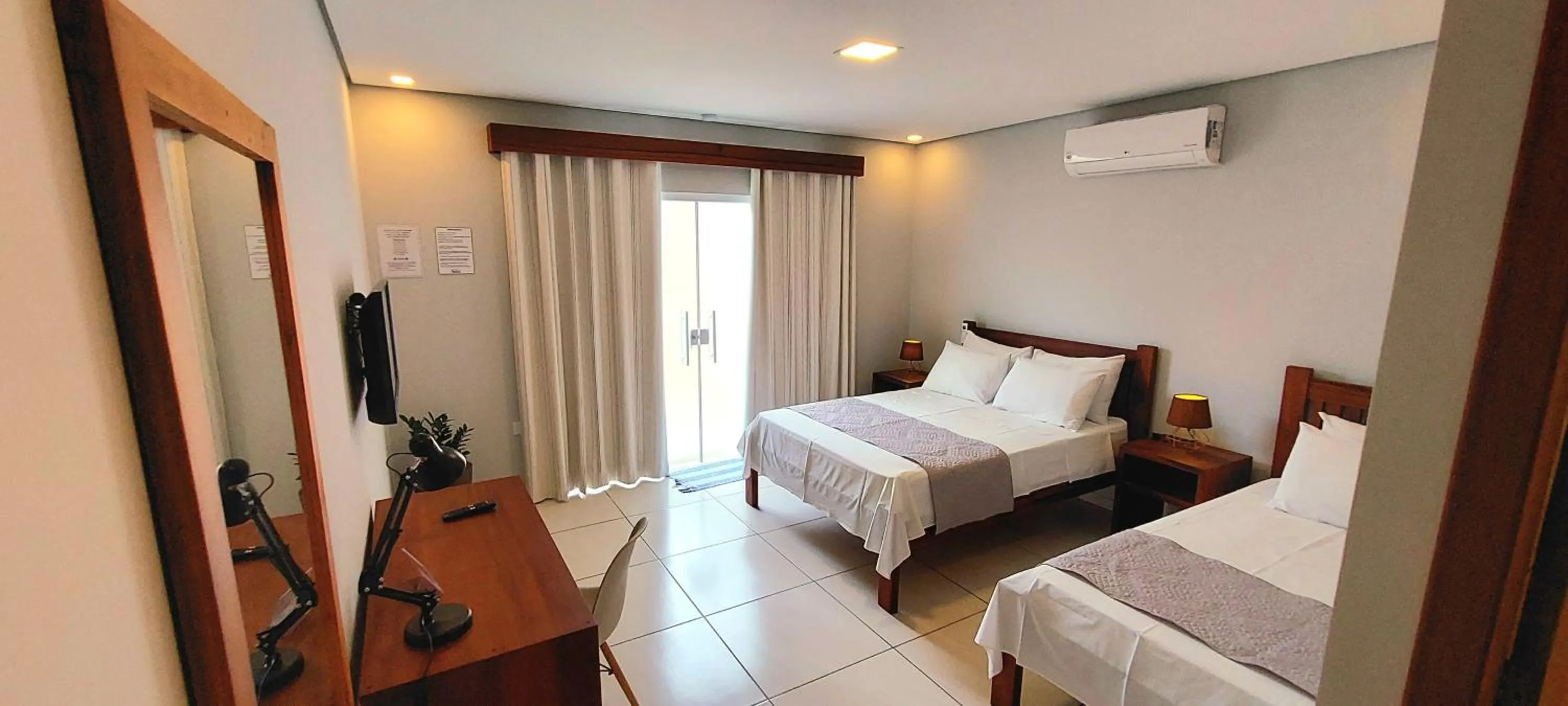 Photo of the whole room, Bed in Pousada das Saíras