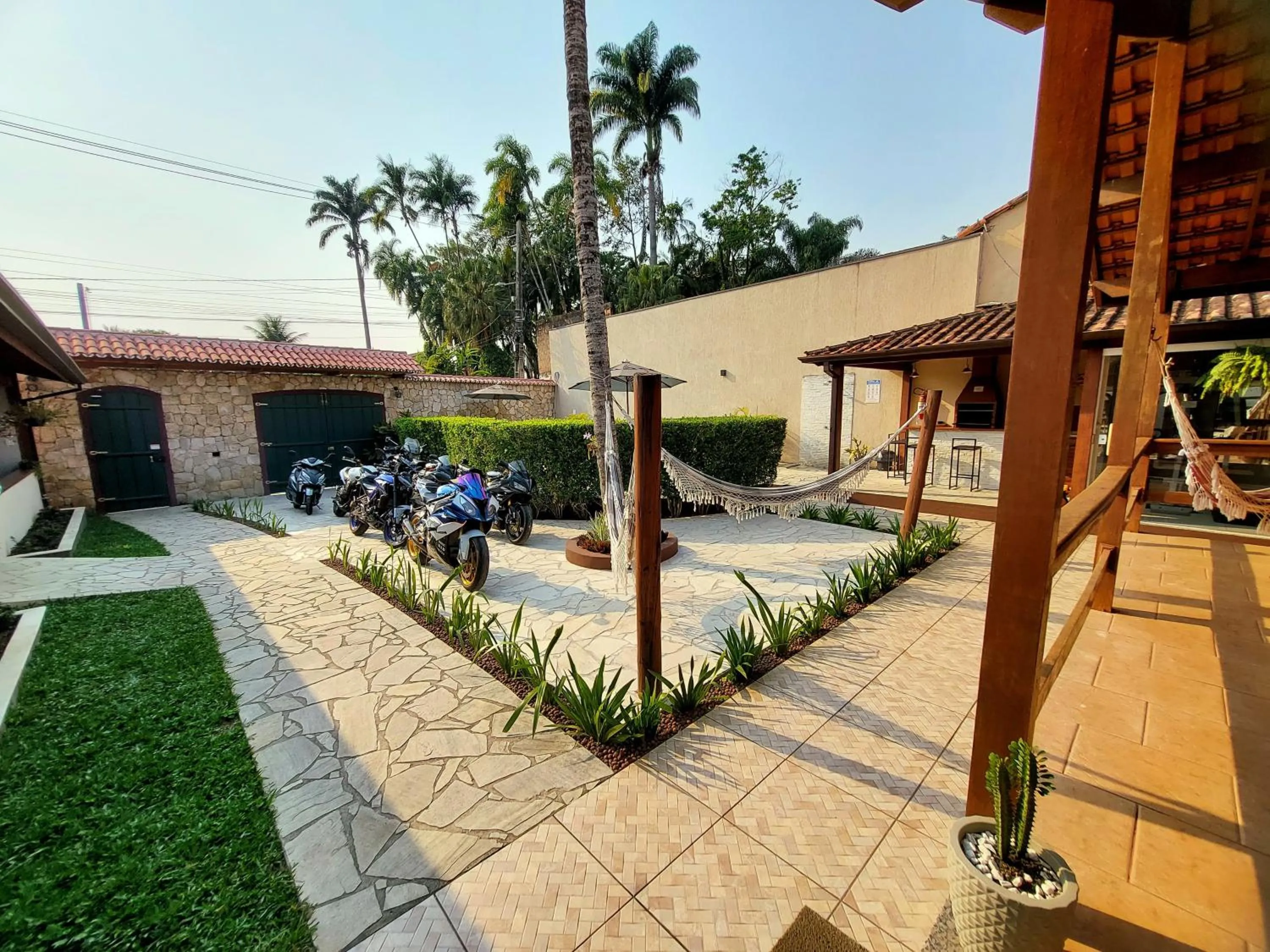 Parking in Pousada das Saíras