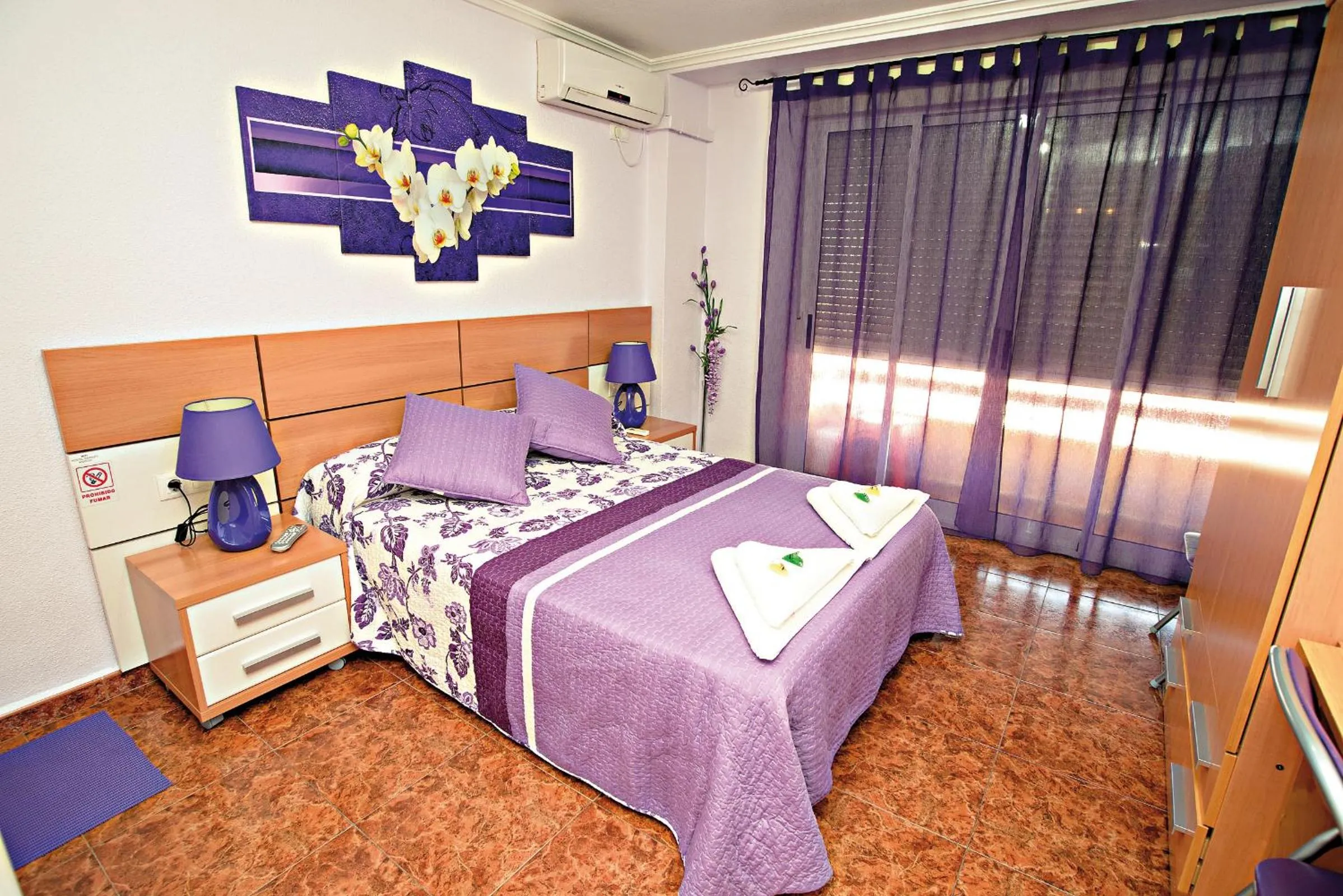 Photo of the whole room, Bed in Hostal Carrizo