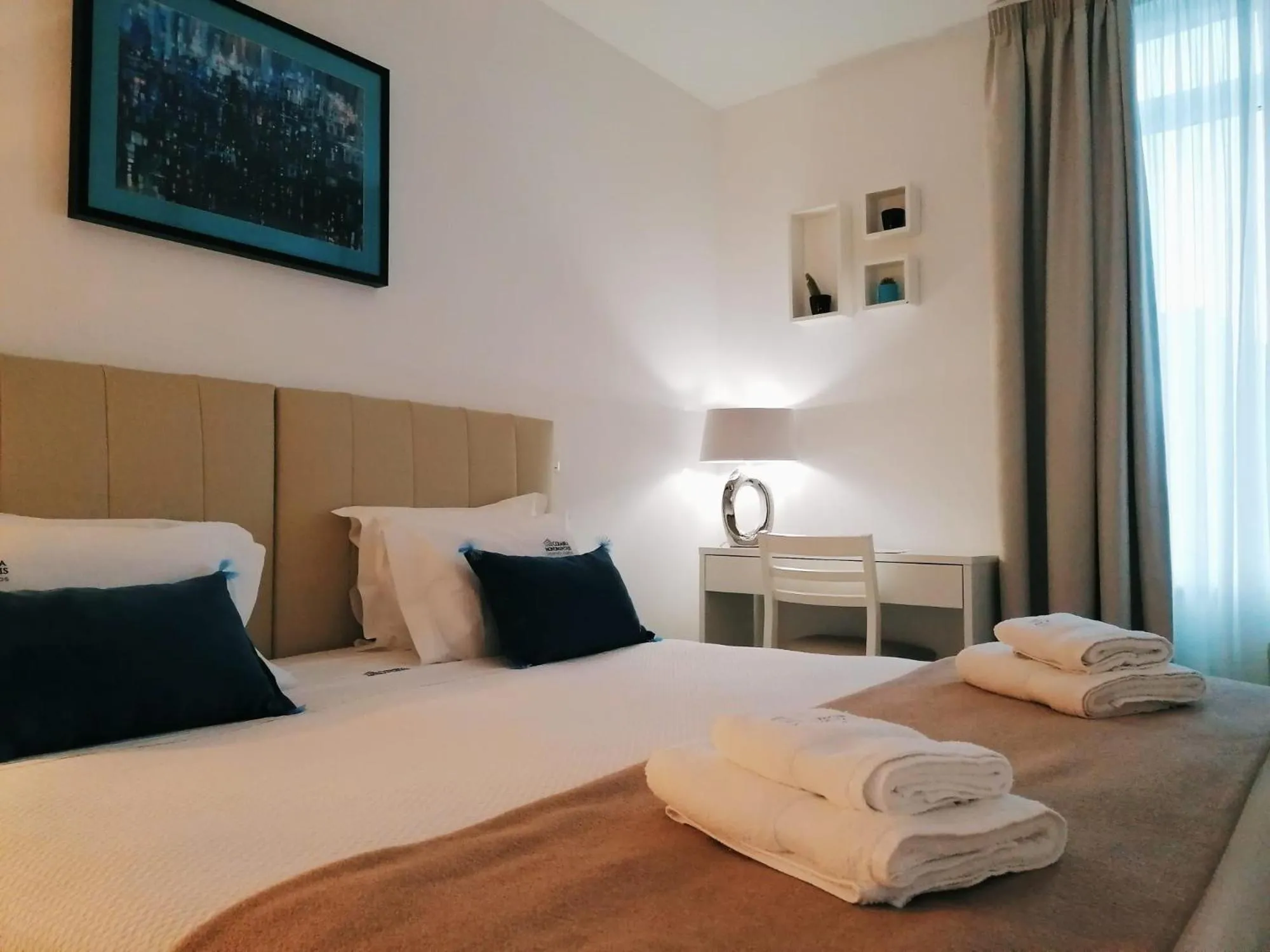 Bed in Coimbra Monumentais B&B