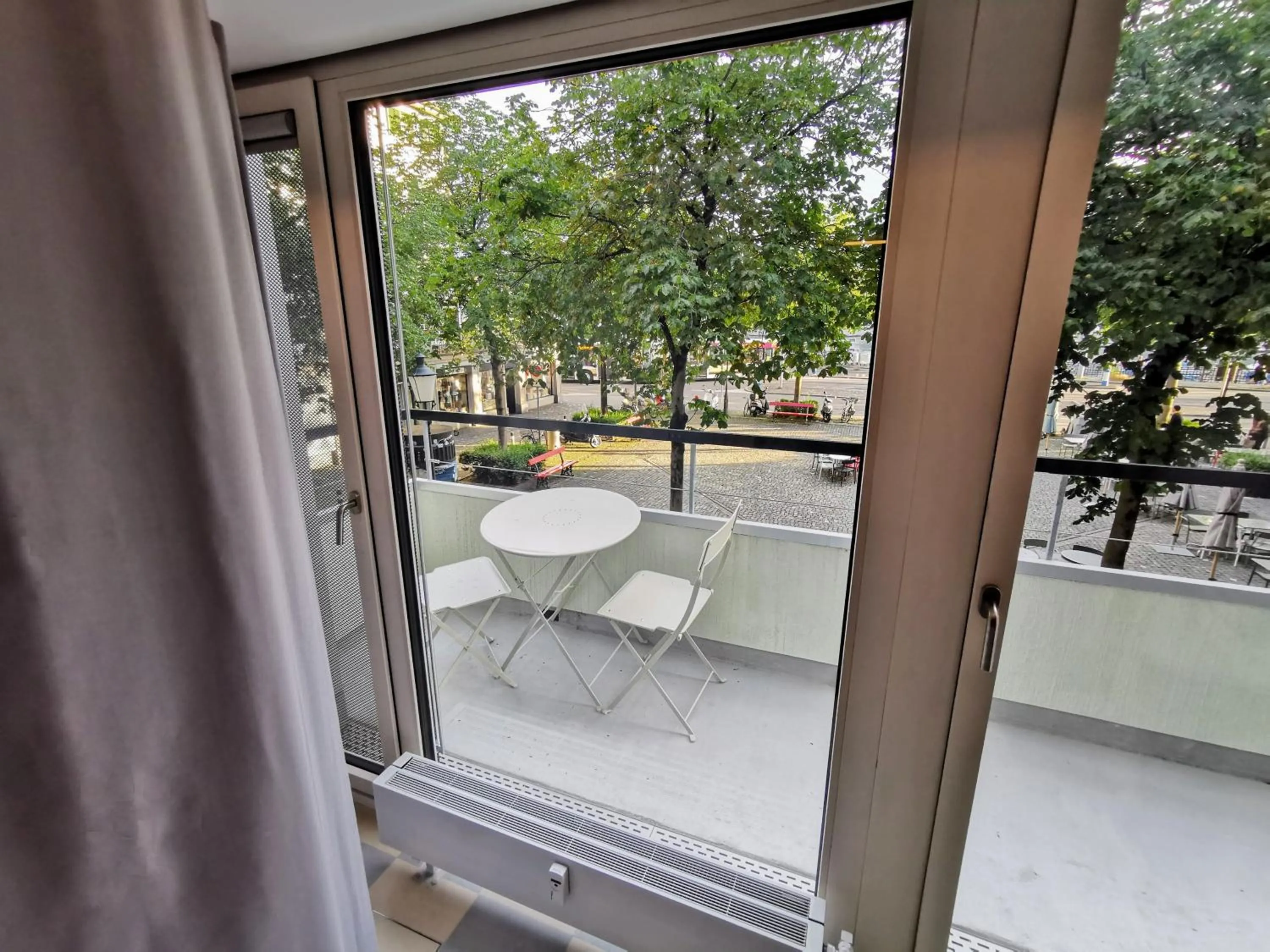 Balcony/Terrace in Green Marmot Capsule Hotel Zürich