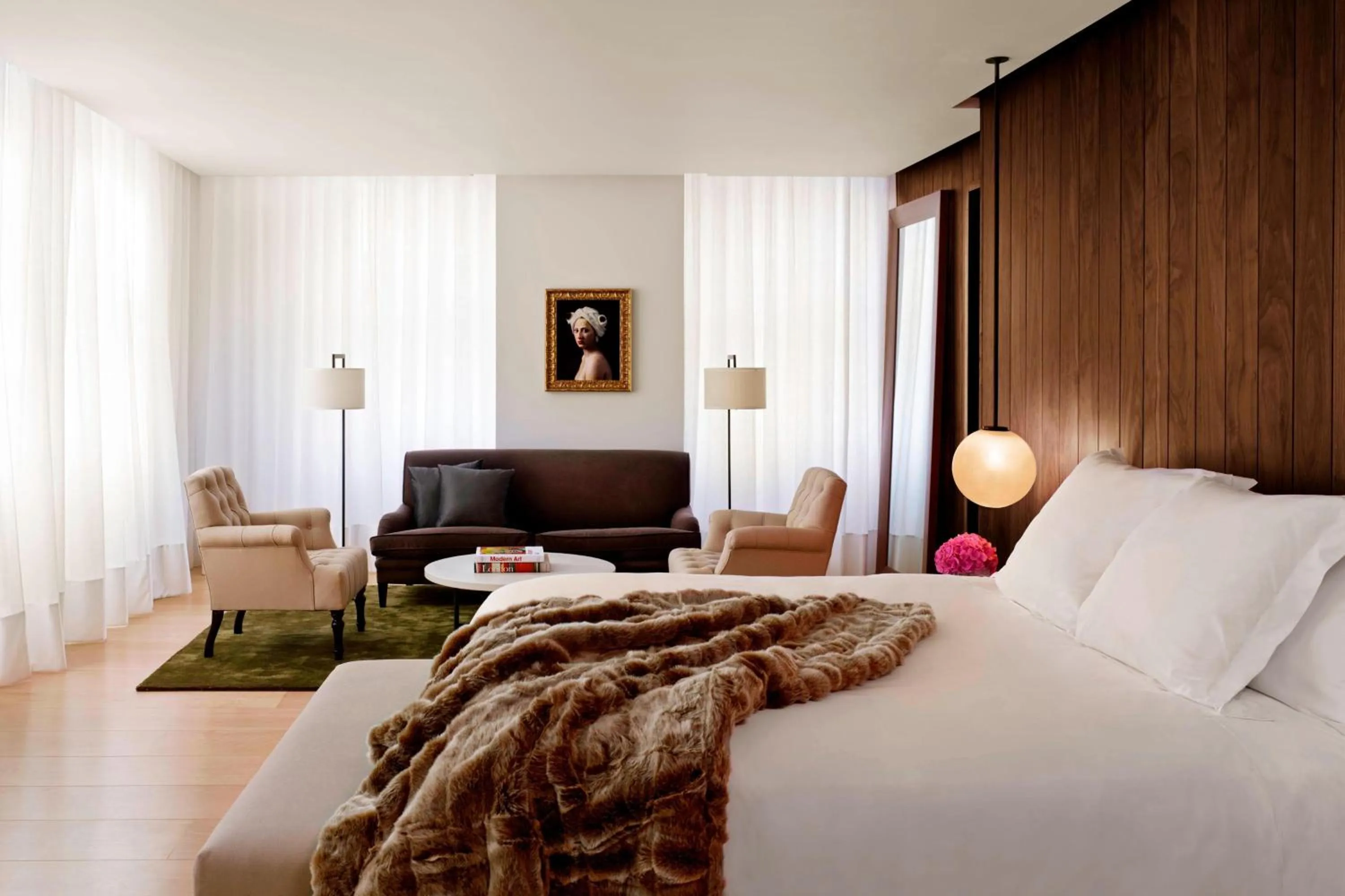 Photo of the whole room, Bed in The London EDITION