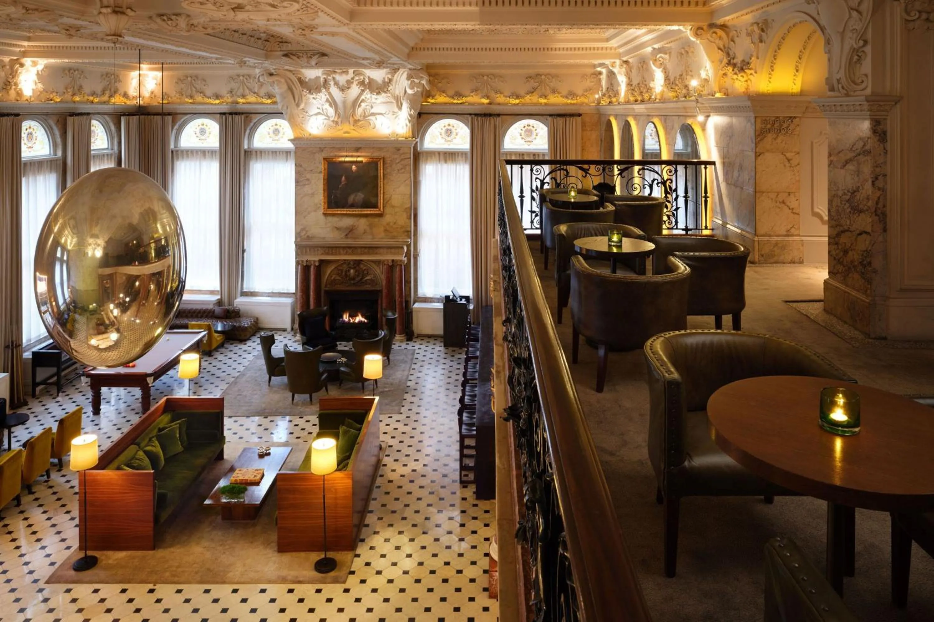 Lobby or reception in The London EDITION