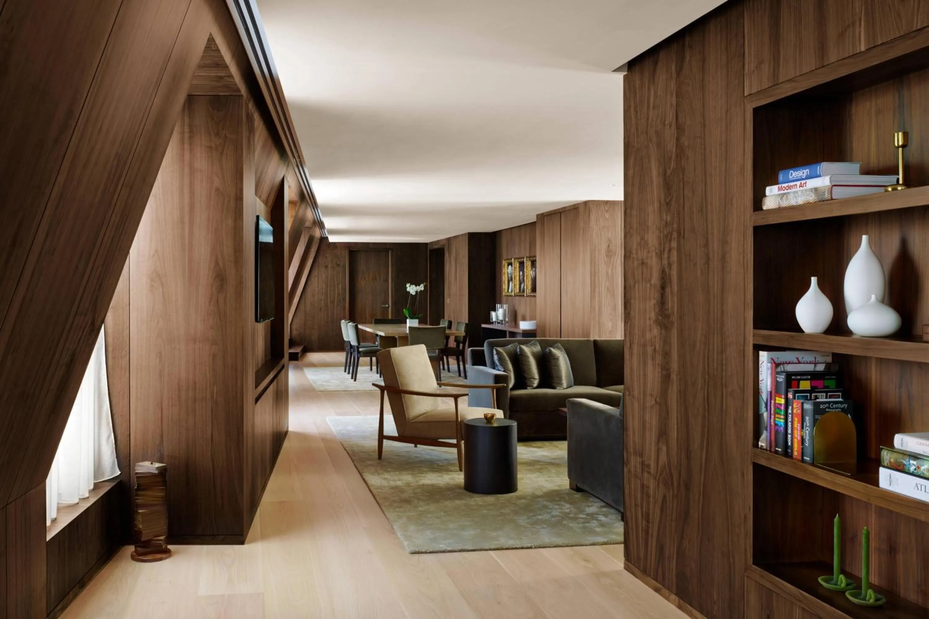 Photo of the whole room in The London EDITION