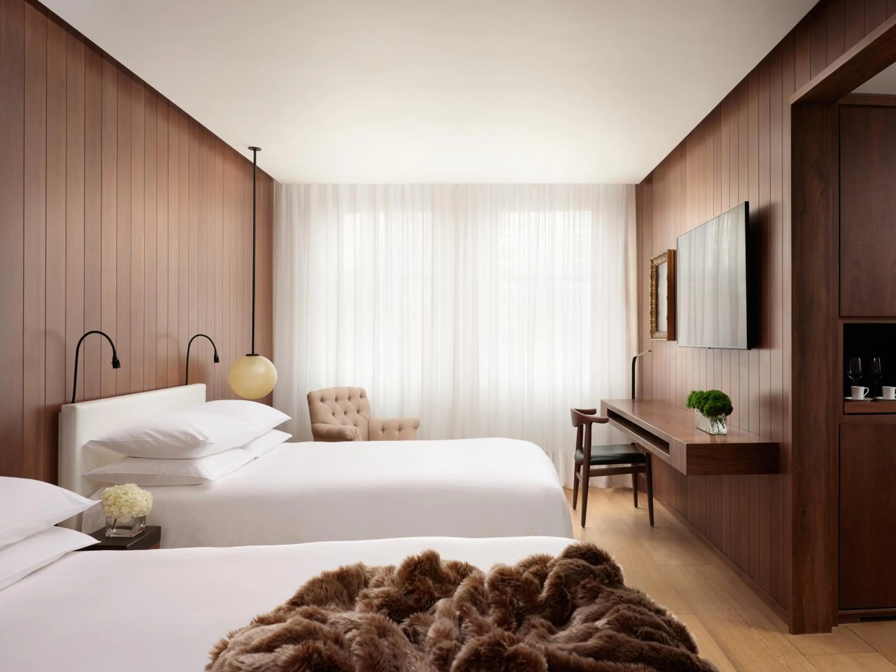 Bedroom, Bed in The London EDITION