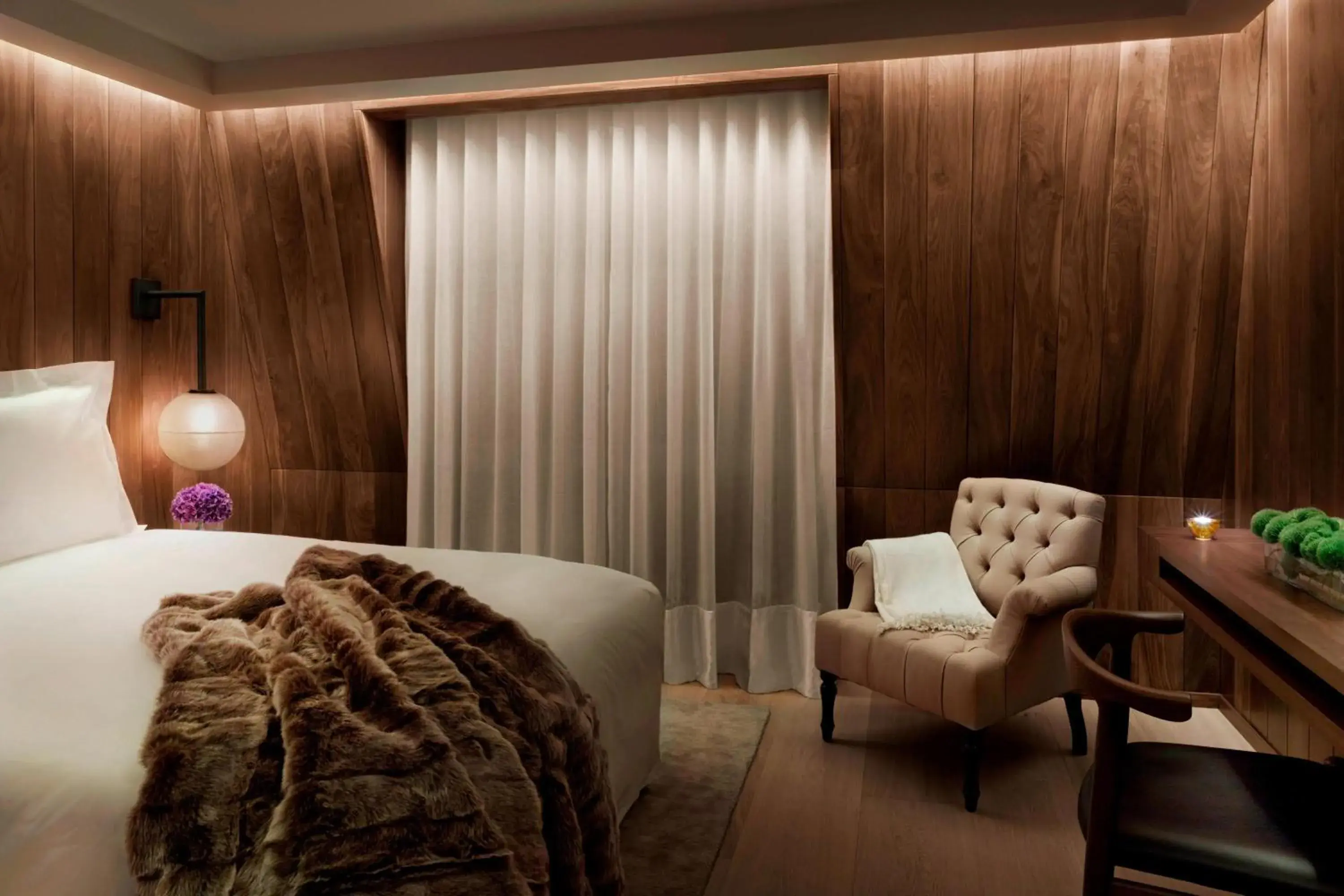 Superior Room, Guest room, 1 King in The London EDITION Superior Room, Guest room, 1 King in The London EDITION