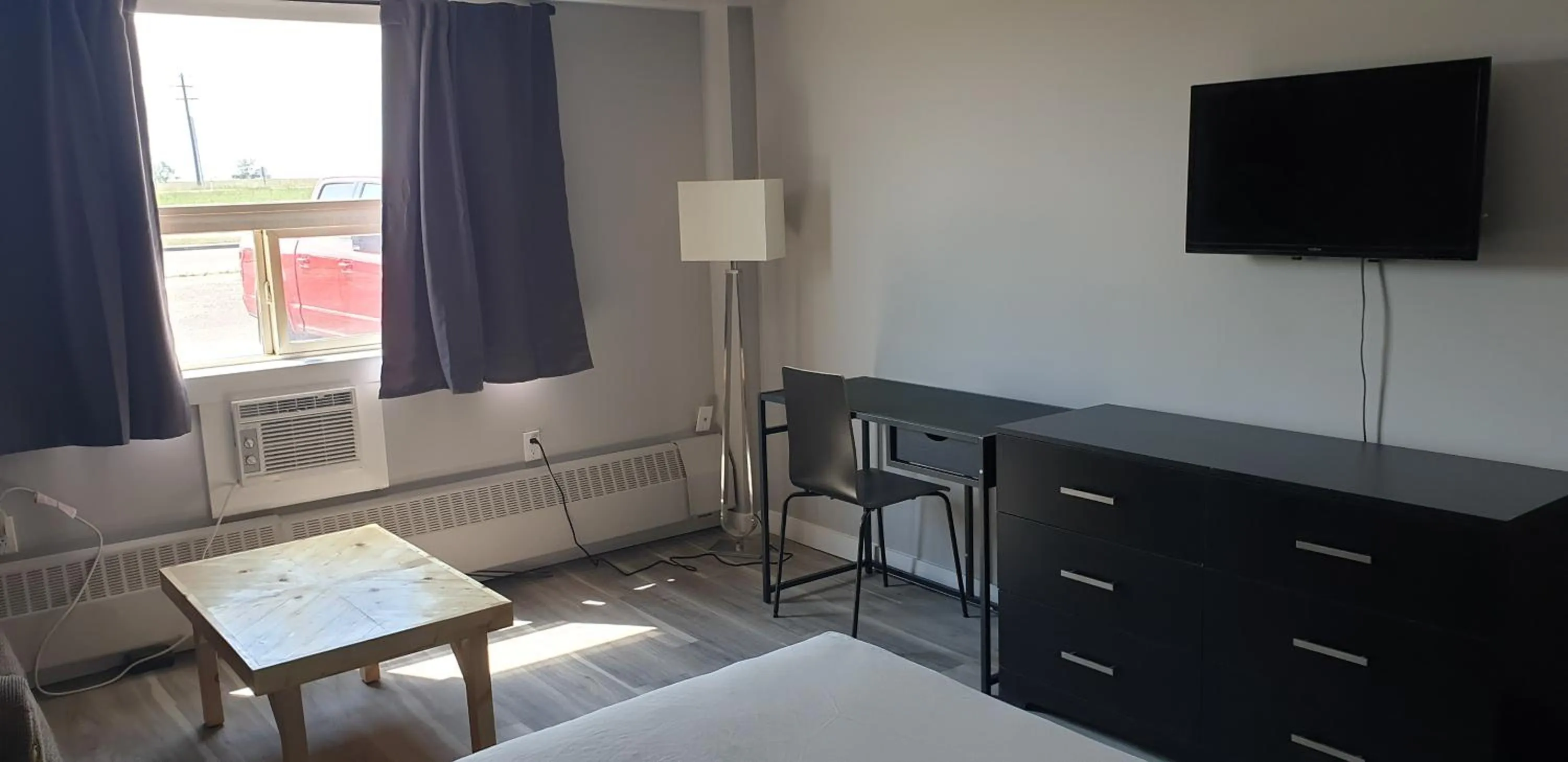 TV and multimedia, Bed in New Frontier Hotel