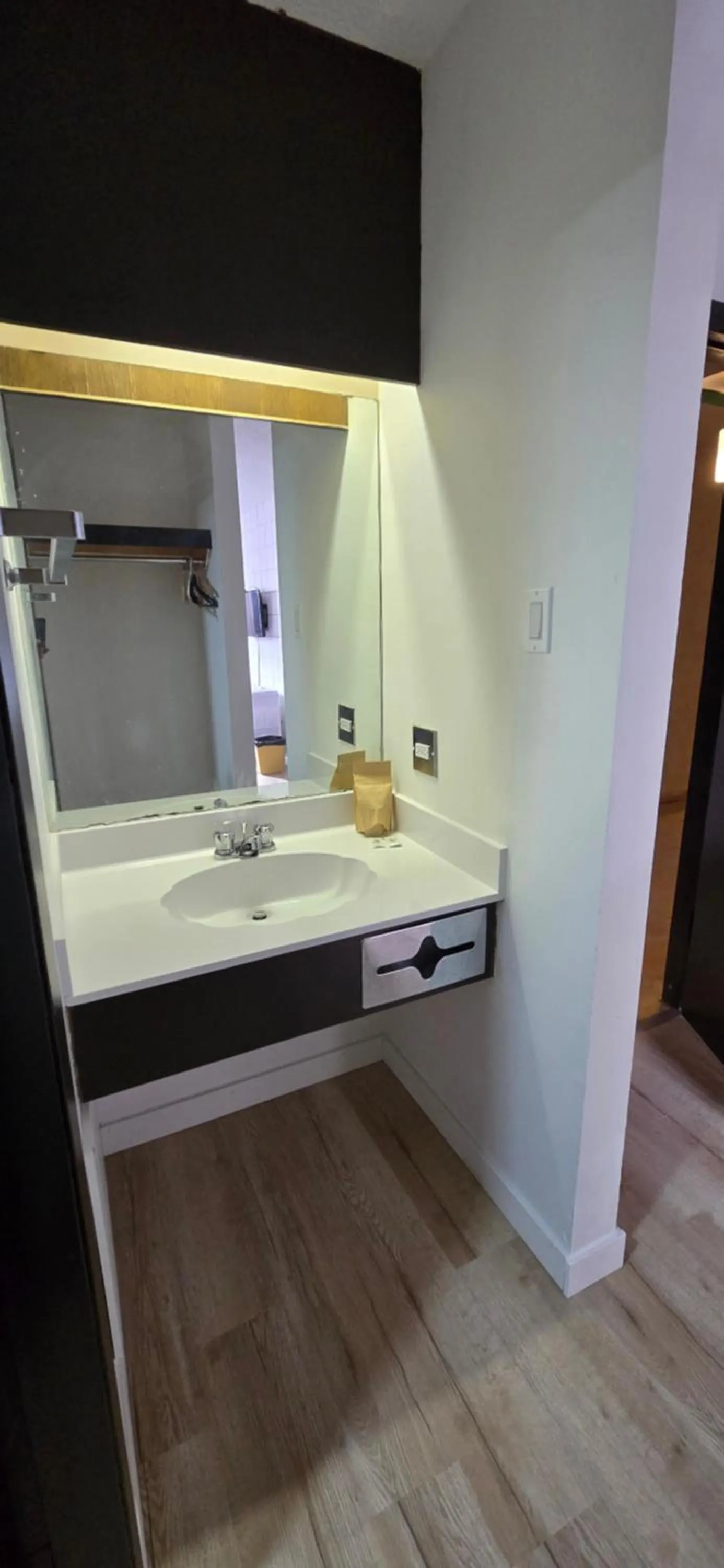 Bathroom in New Frontier Hotel