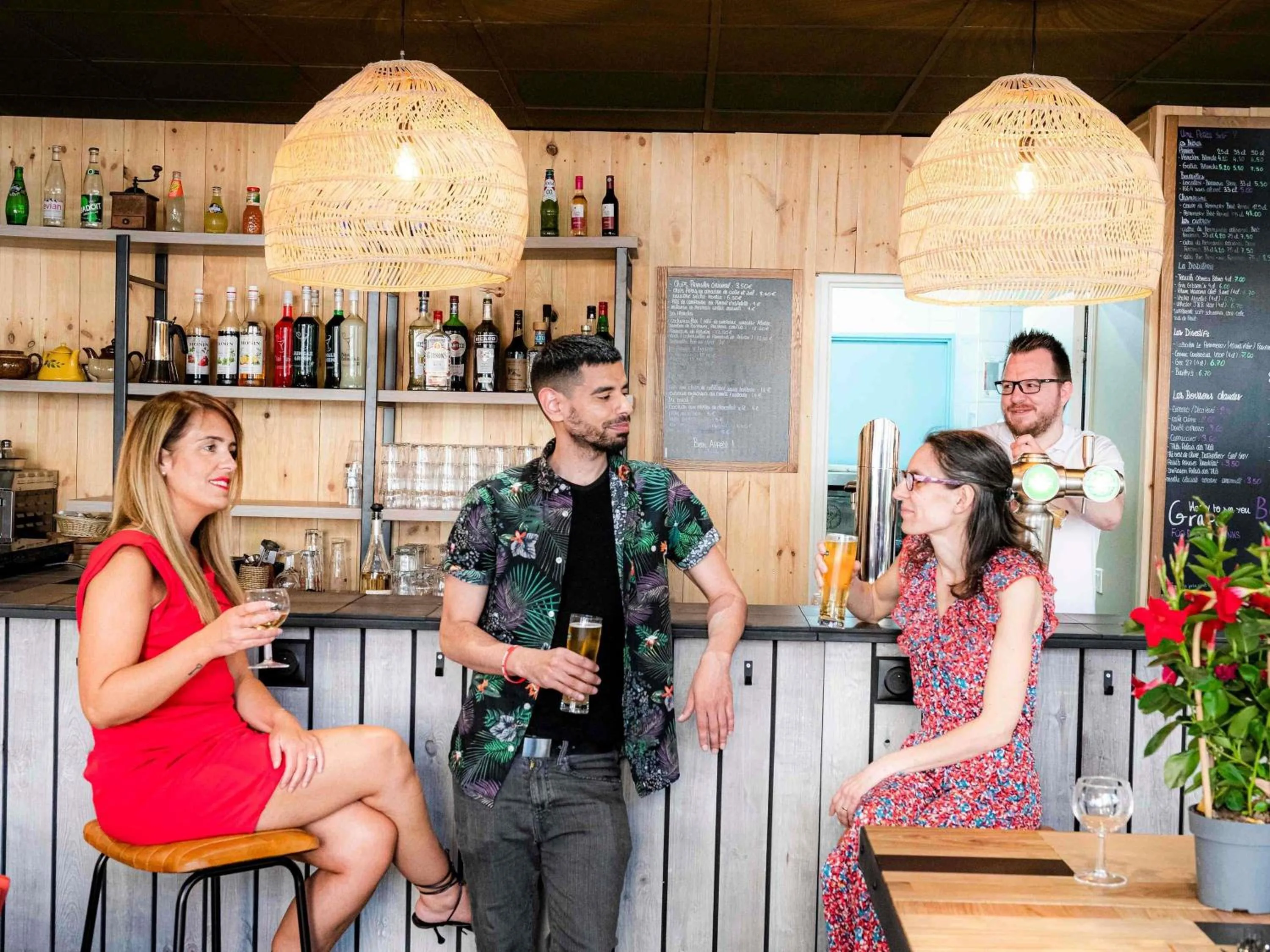 Property building in Greet Hotel Evreux Centre - Route de Normandie by Accor