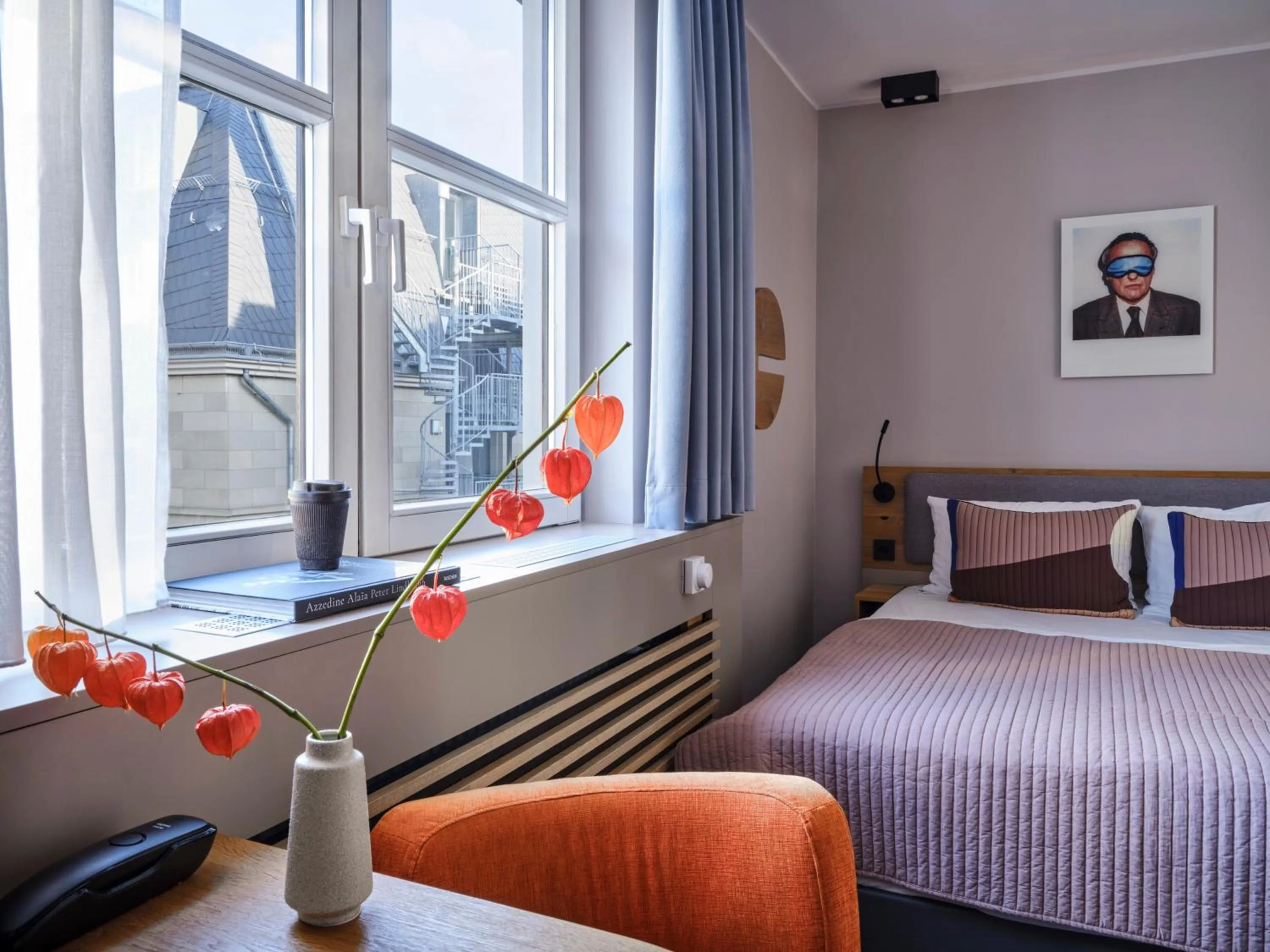 Facade/entrance, Bed in Flemings Hotel Frankfurt-Central