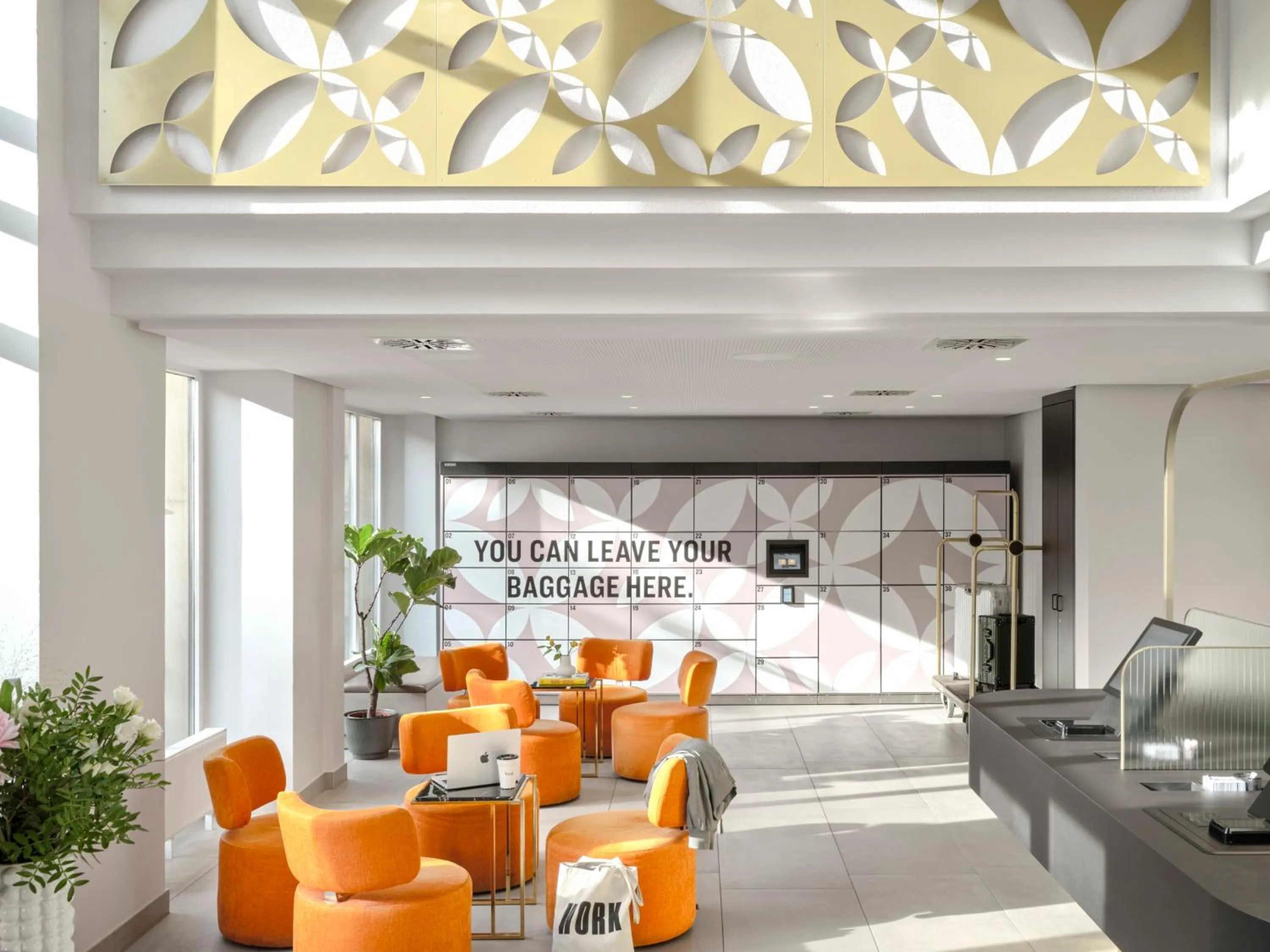 Lobby or reception in Flemings Hotel Frankfurt-Central