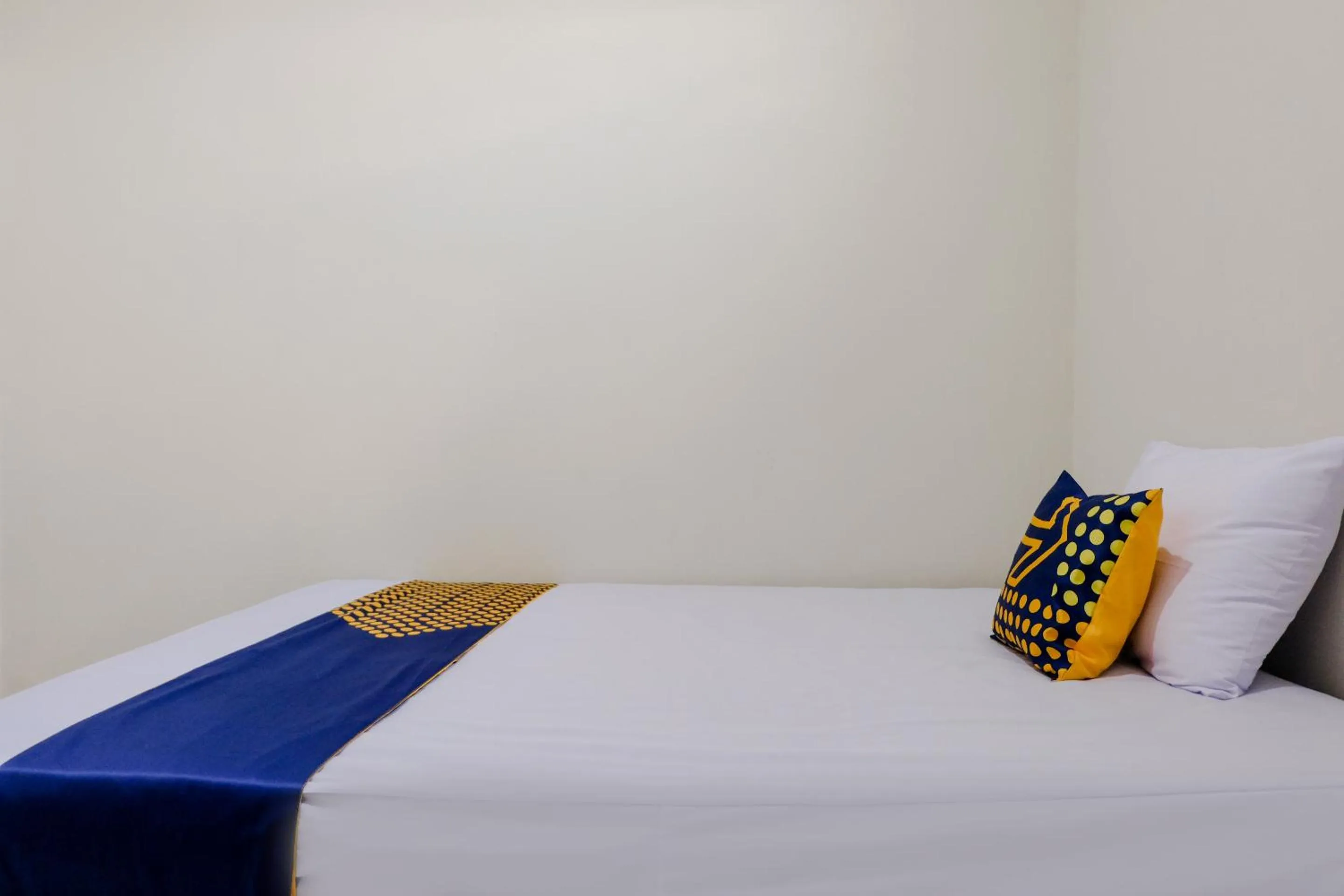 Bedroom in SPOT ON 2723 Gatsu Kost