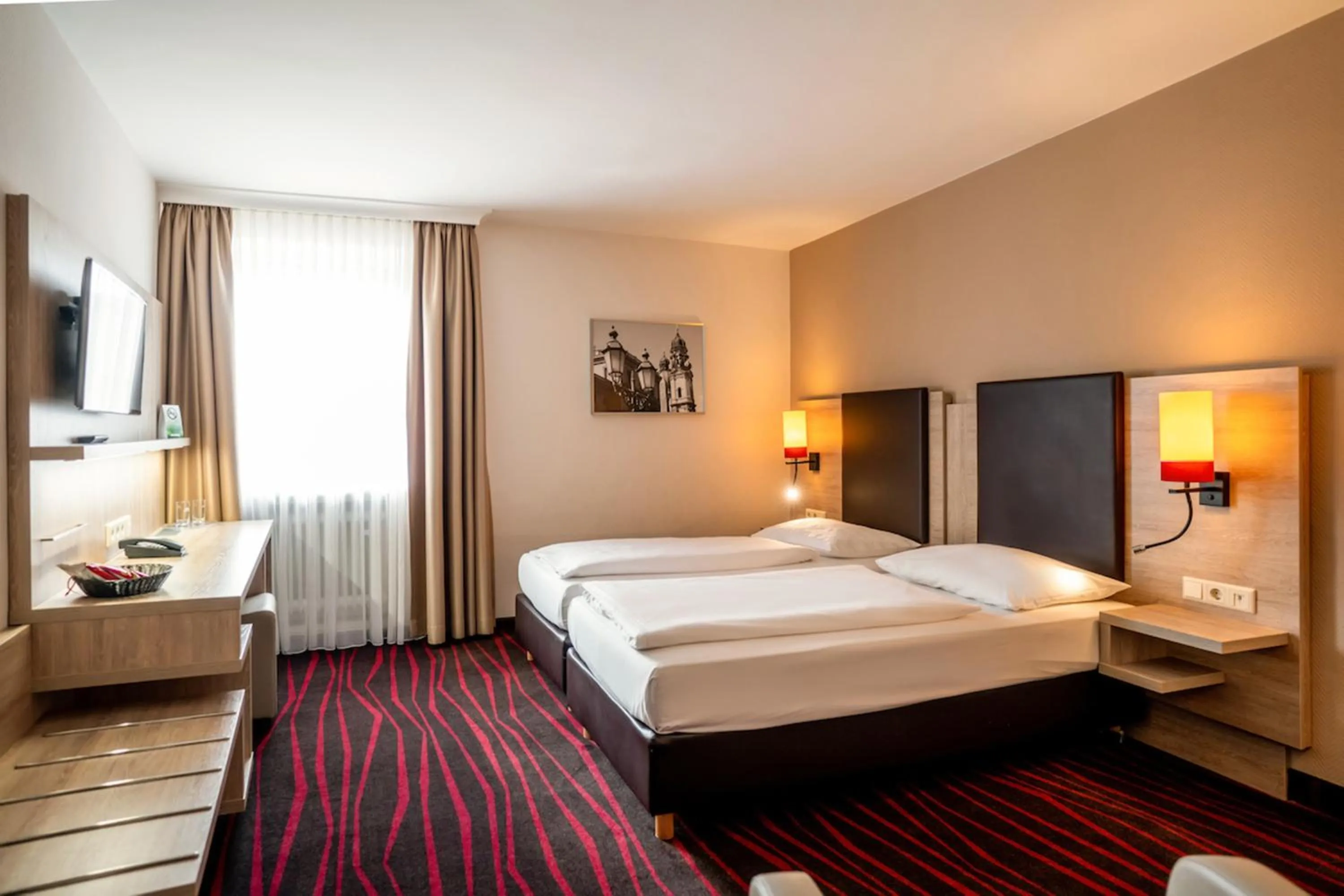 Photo of the whole room, Bed in Europäischer Hof