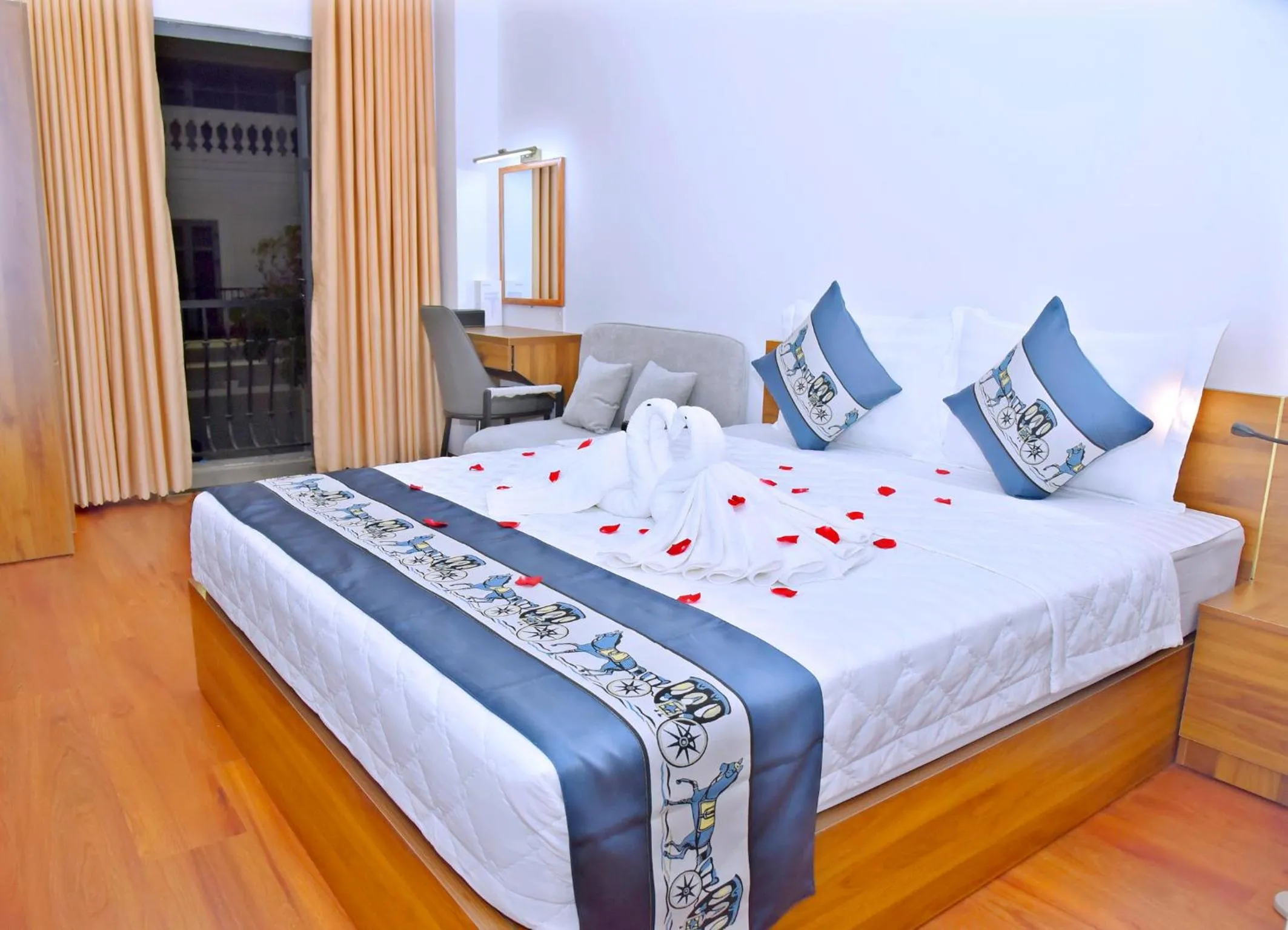 Bed in GOLD CITY Hotel